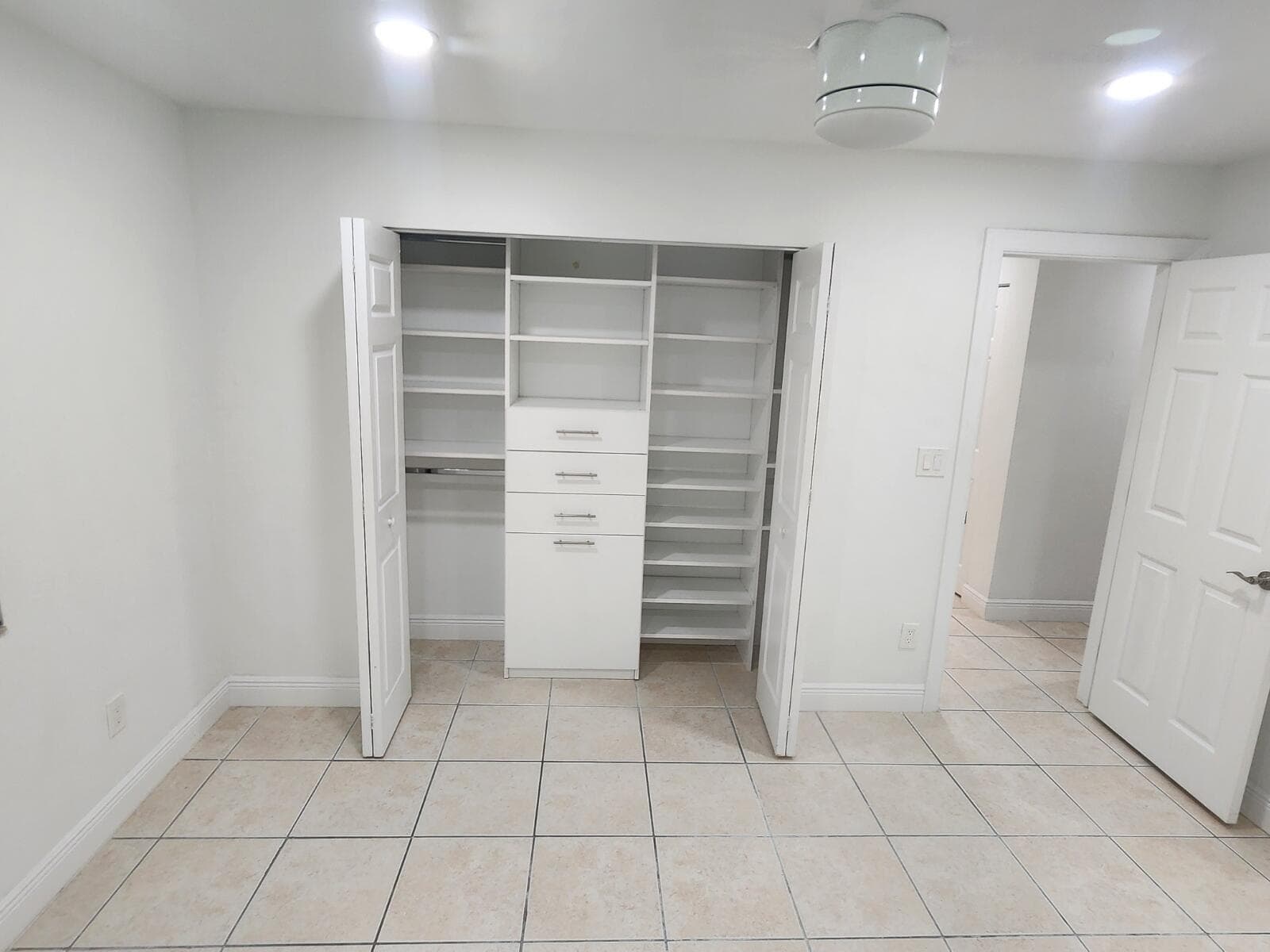 6013 10th Avenue N 208, Greenacres, FL 33463 — photo 9 of 22