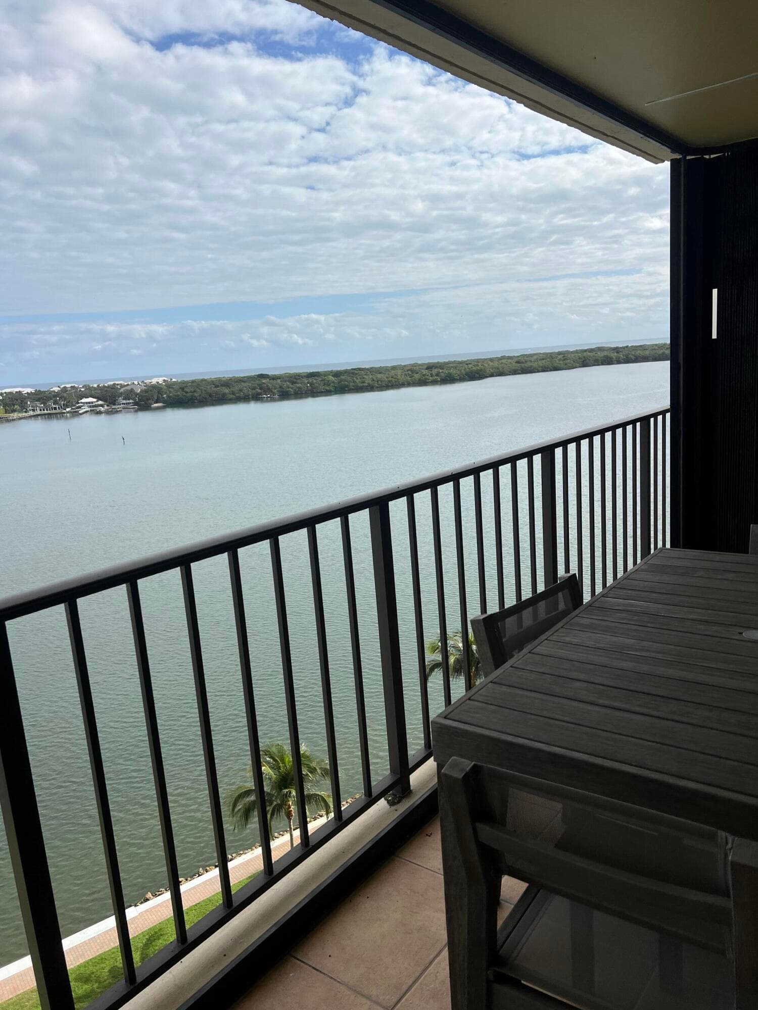 132 Lakeshore Drive 1118, North Palm Beach, FL 33408 — photo 16 of 25