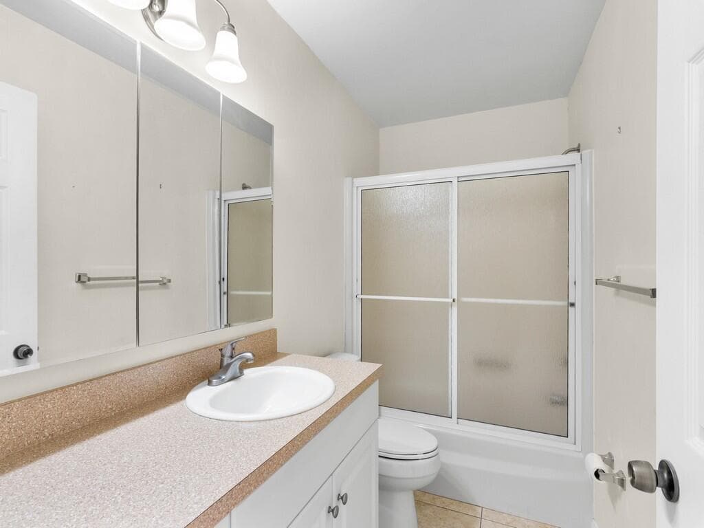 100 Spring Lake Drive 107, Vero Beach, FL 32962 — photo 17 of 27