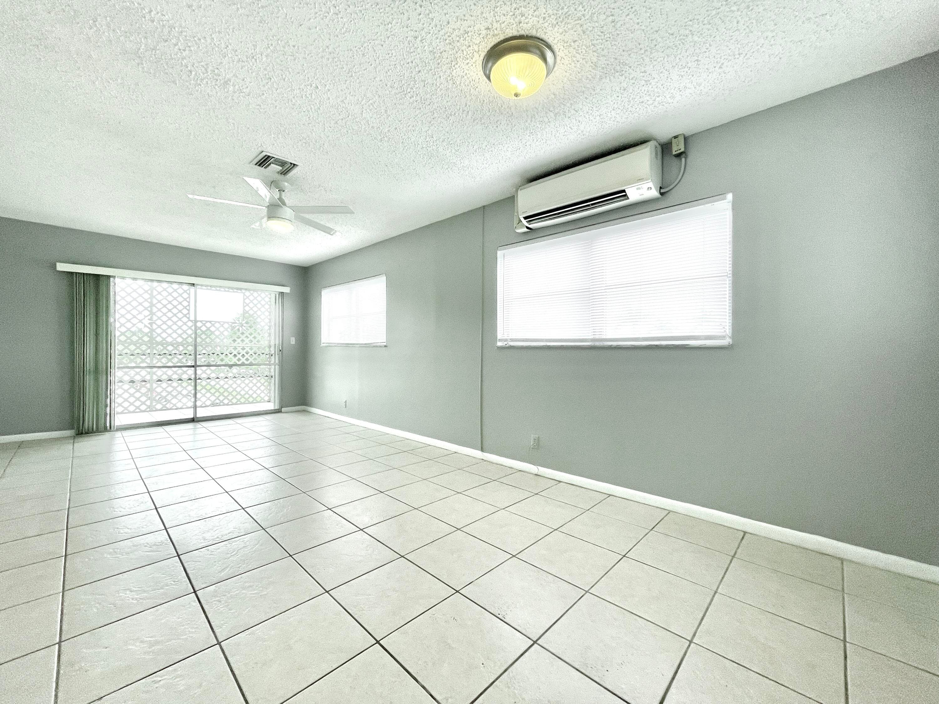 1021 Crystal Lake Drive 315, Deerfield Beach, FL 33064 — photo 5 of 27