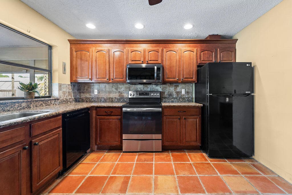 3753 Coelebs Avenue, Boynton Beach, FL 33436 — photo 6 of 29