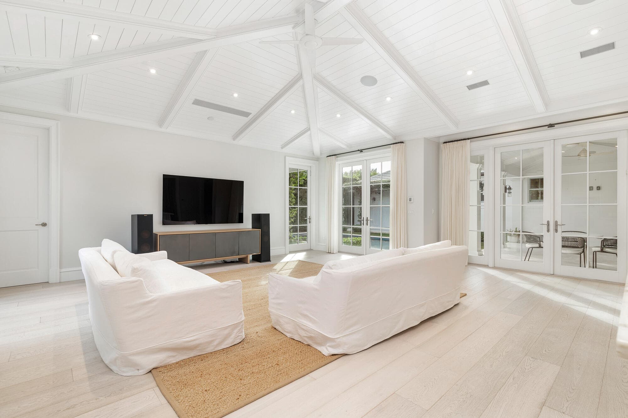 216 Sandpiper Drive, Palm Beach, FL 33480 — photo 11 of 48