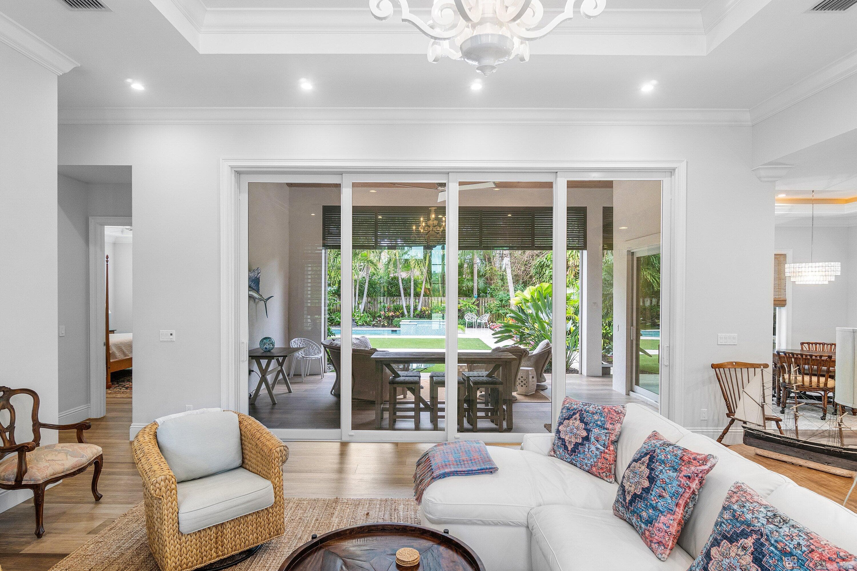 135 Dixie Boulevard, Delray Beach, FL 33444 — photo 6 of 51