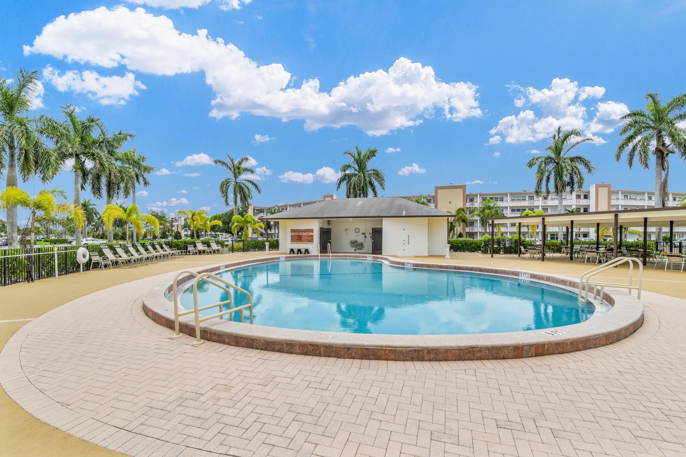 2043 Cornwall C 2043, Boca Raton, FL 33434 — photo 19 of 22