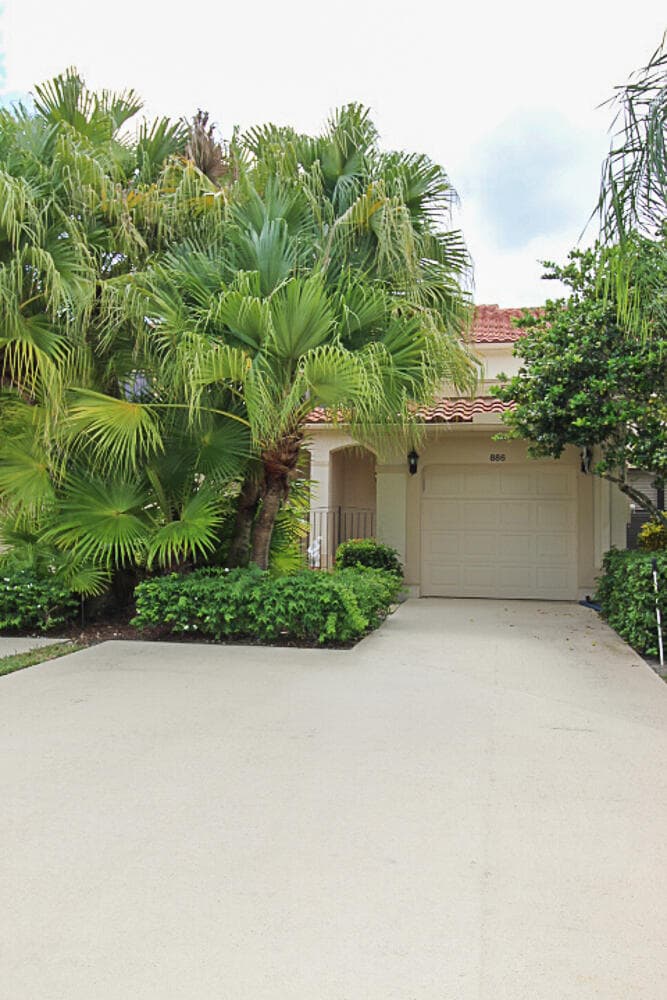 886 Windermere Way, Palm Beach Gardens, FL 33418 — photo 3 of 33