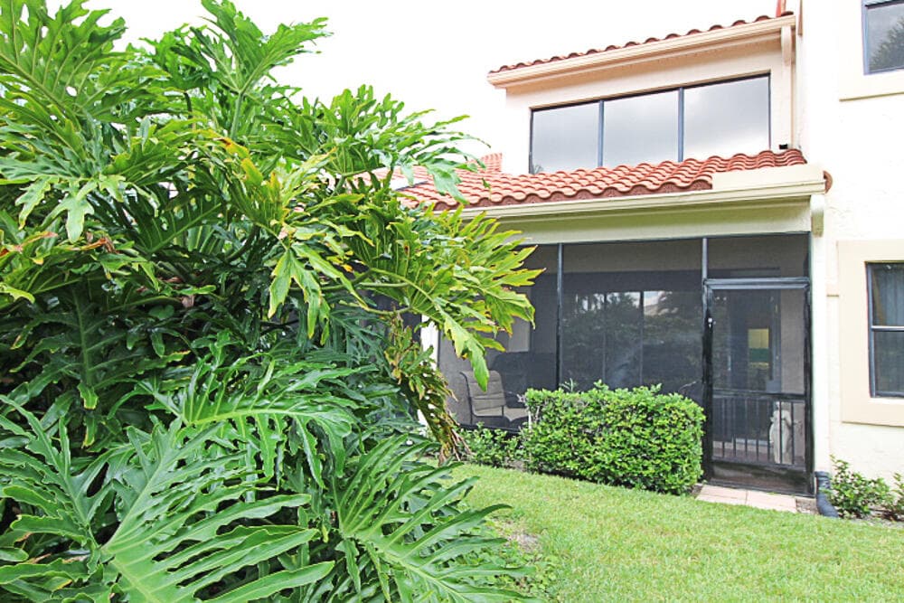 886 Windermere Way, Palm Beach Gardens, FL 33418 — photo 29 of 33