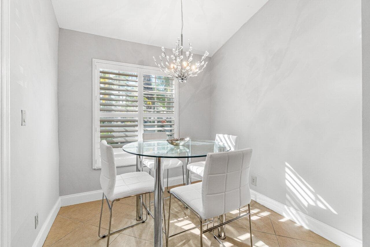 17064 Boca Club Boulevard 3, Boca Raton, FL 33487 — photo 11 of 34