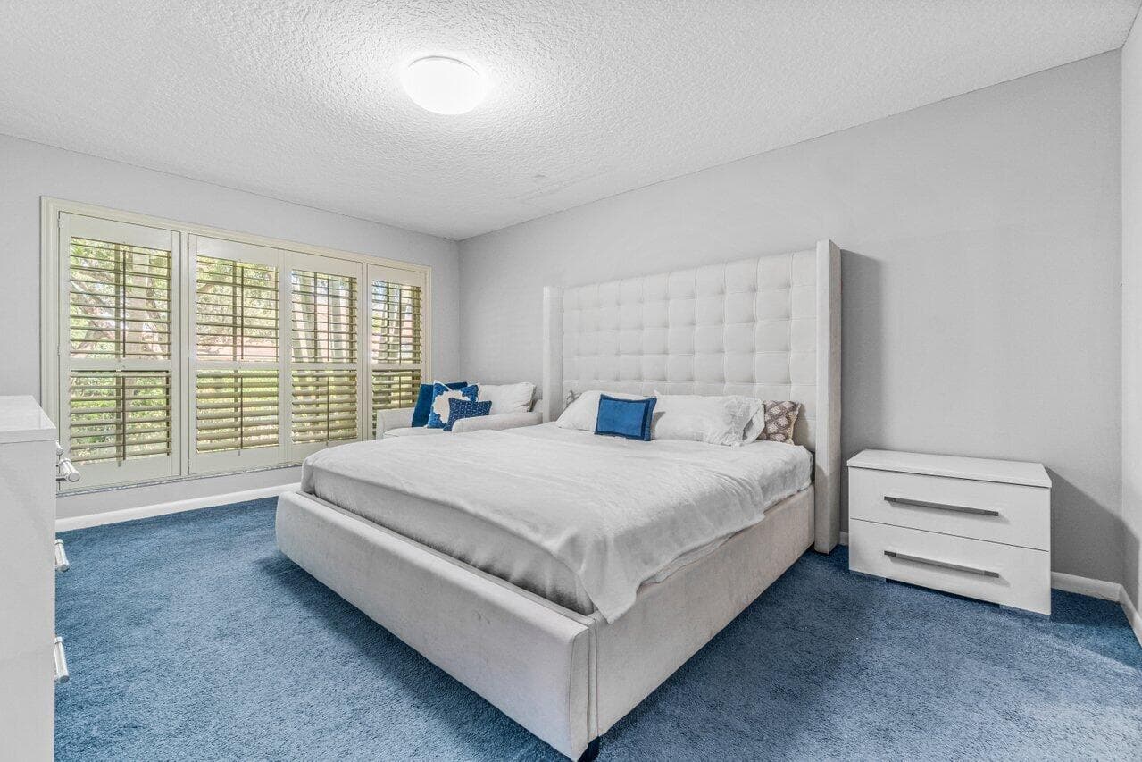17064 Boca Club Boulevard 3, Boca Raton, FL 33487 — photo 22 of 34
