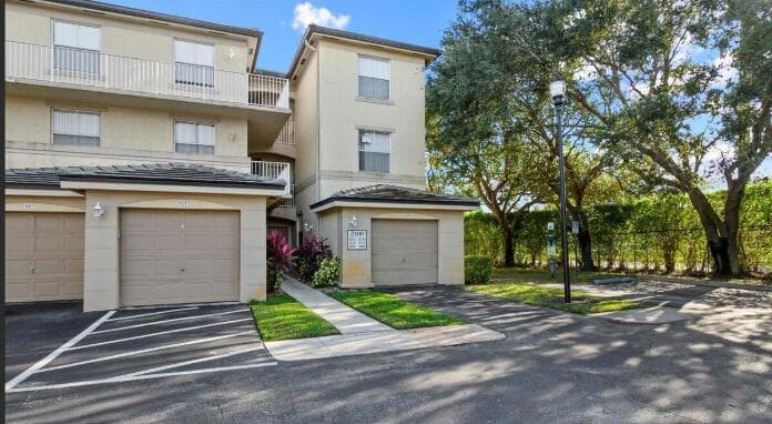 2100 Greenview Shores Boulevard 508, Wellington, FL 33414 — photo