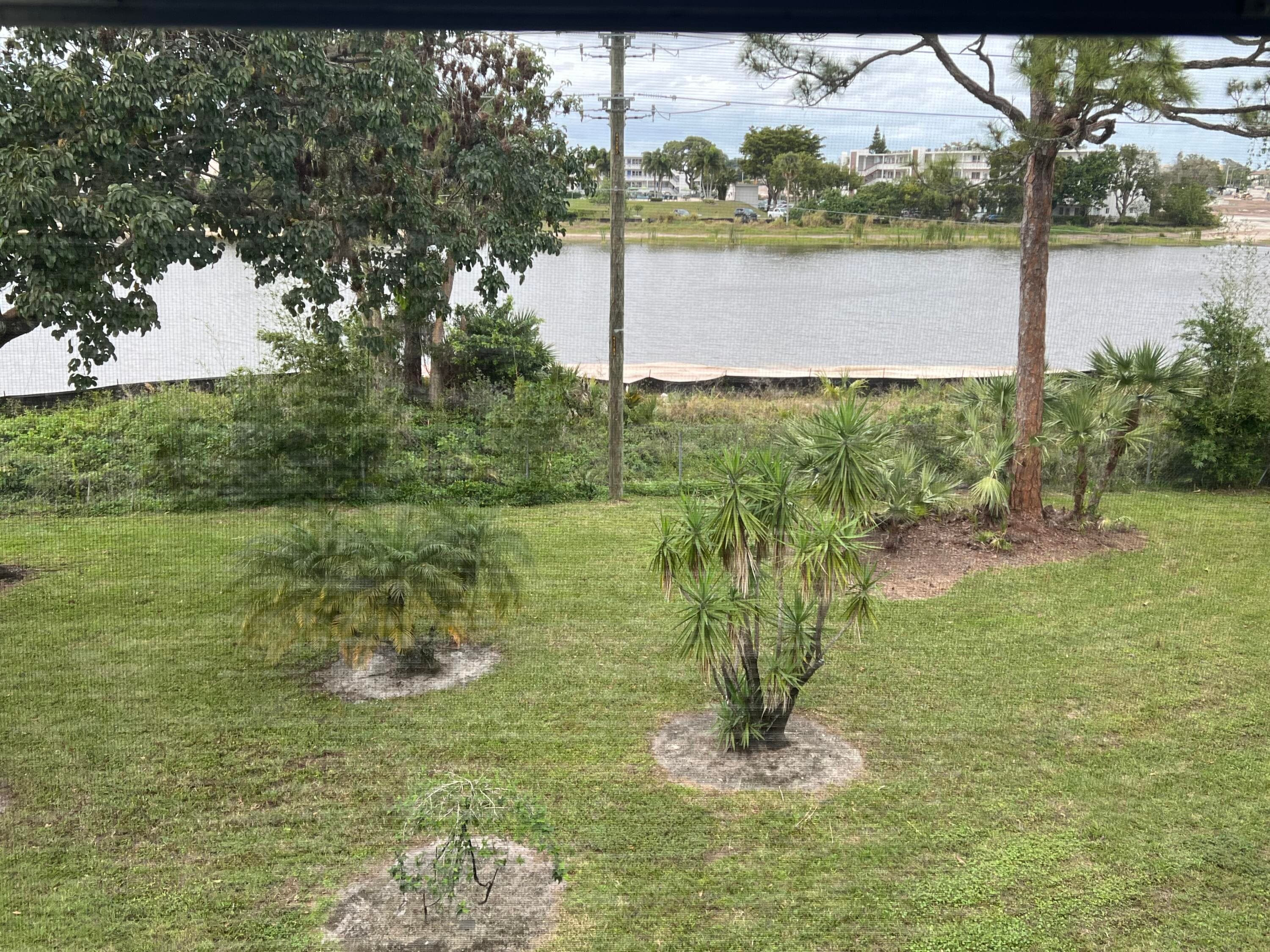 334 Southampton B, West Palm Beach, FL 33417 — photo 11 of 17