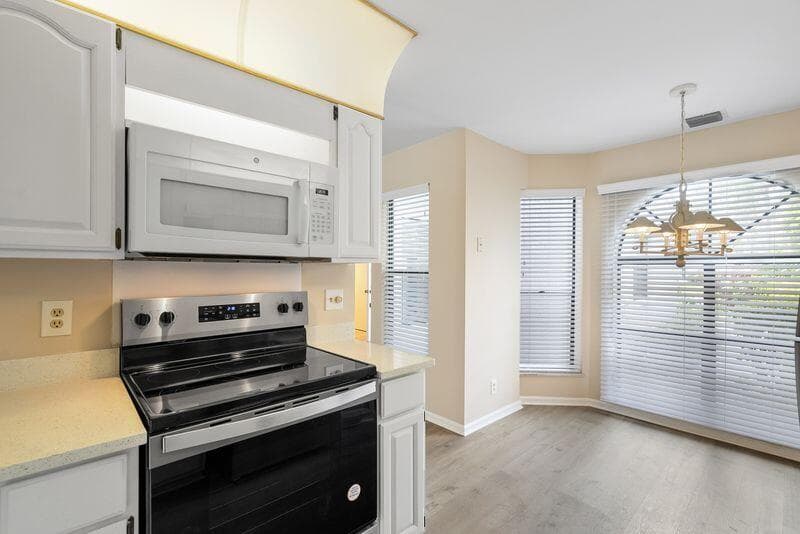 61 Edinburgh Drive, Palm Beach Gardens, FL 33418 — photo 22 of 39