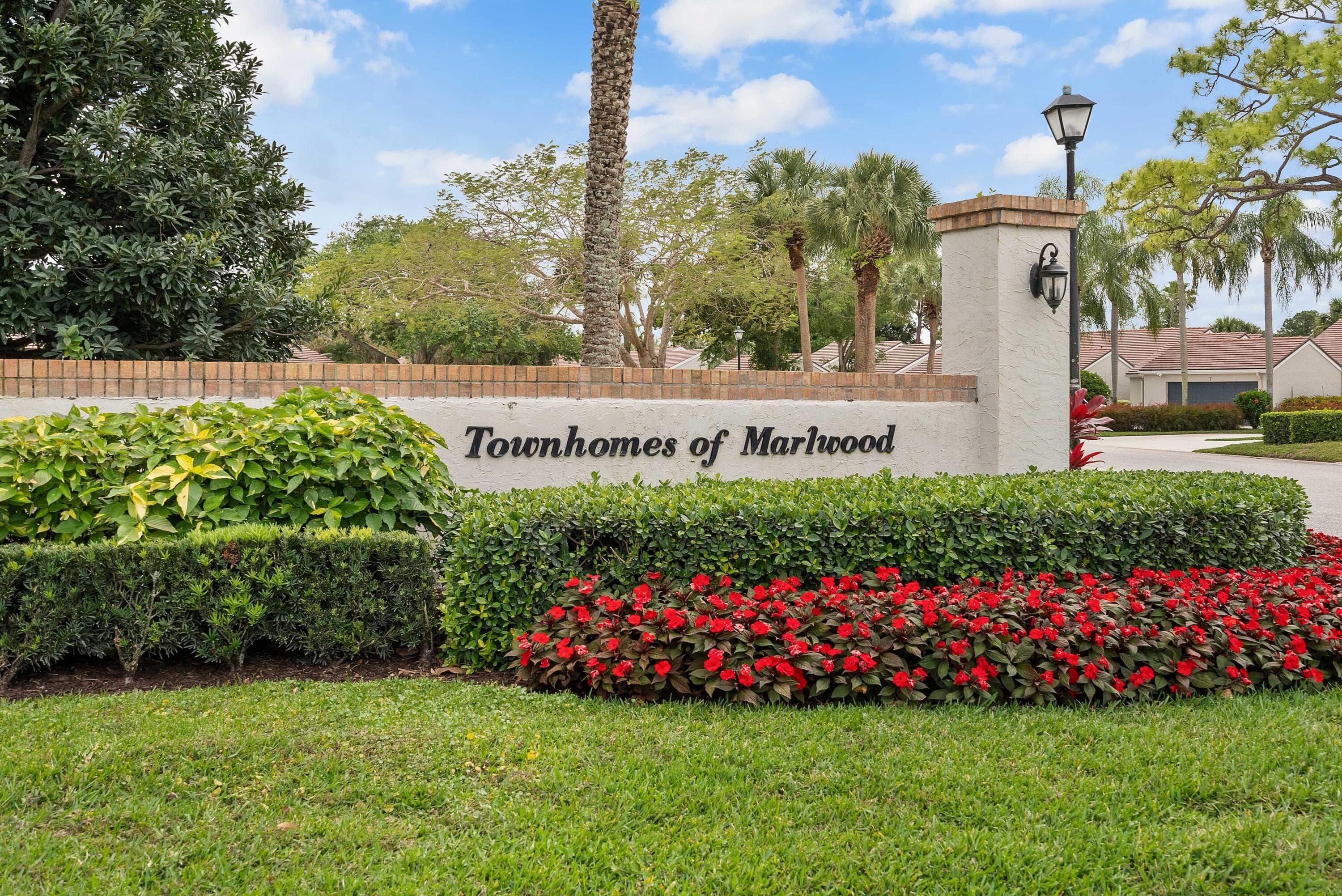 61 Edinburgh Drive, Palm Beach Gardens, FL 33418 — photo 3 of 39