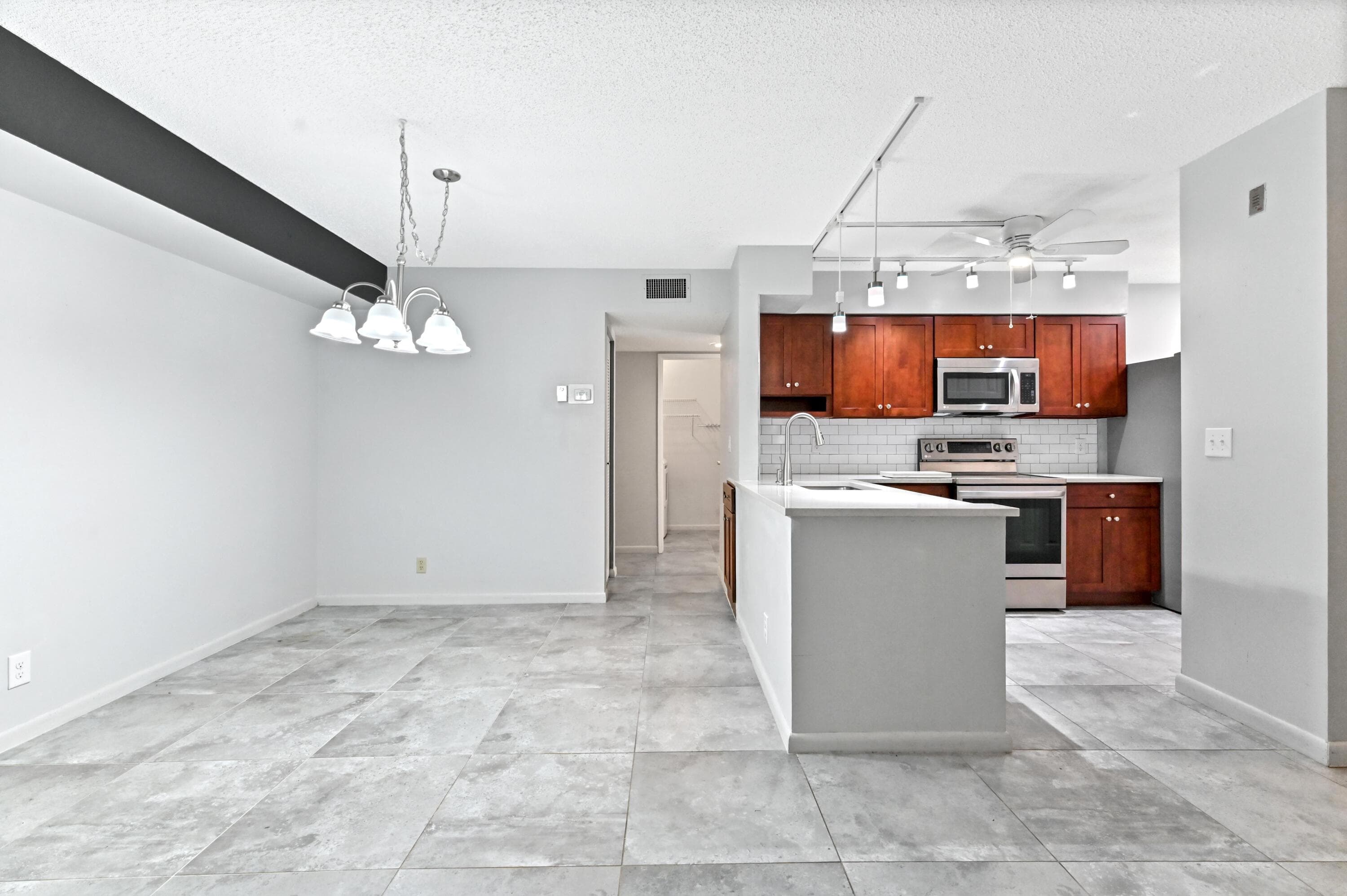 14895 Builtmore Way 107, Delray Beach, FL 33446 — photo 4 of 40