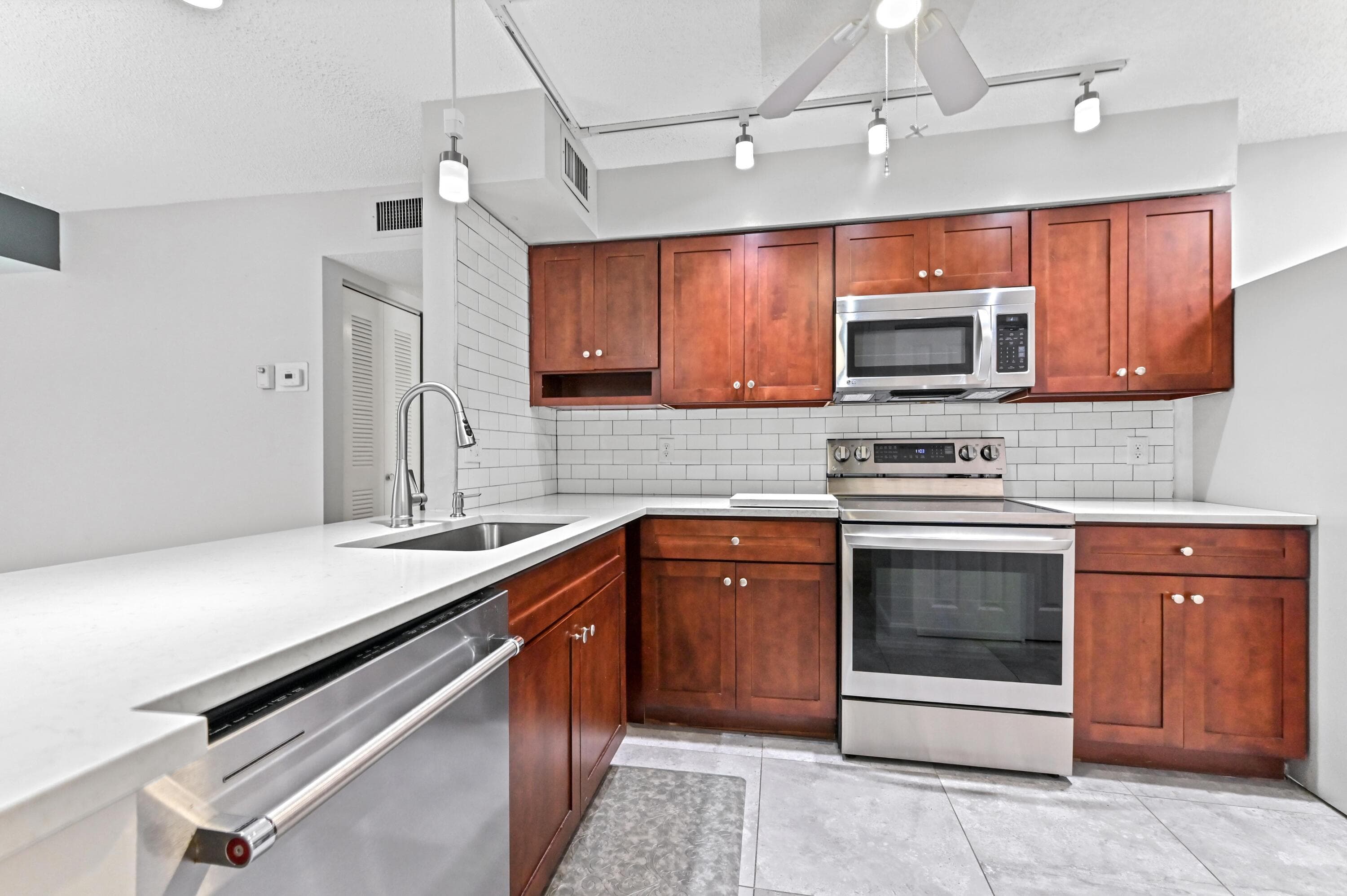 14895 Builtmore Way 107, Delray Beach, FL 33446 — photo 12 of 40
