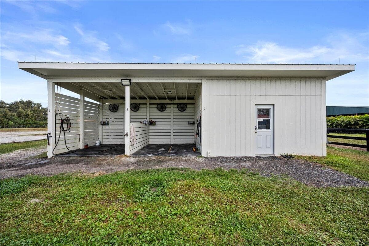5625 140th Avenue S, Wellington, FL 33449 — photo 94 of 104