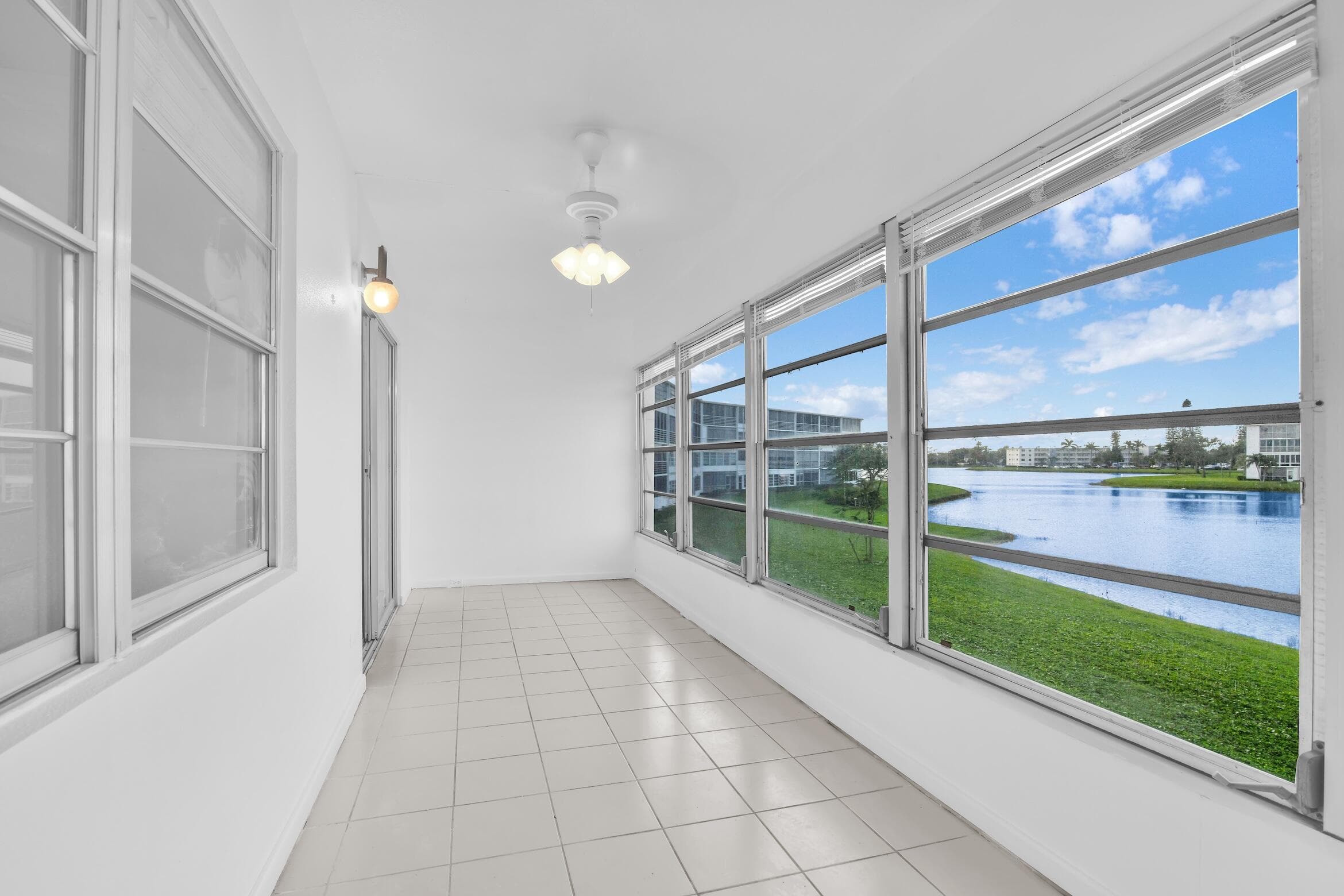 2043 Cornwall C 2043, Boca Raton, FL 33434 — photo 11 of 22