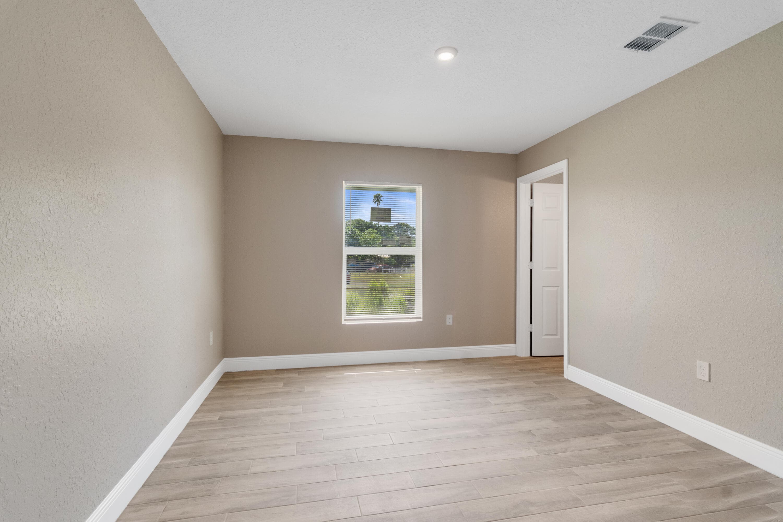 1405 Avenue G Apt A, Fort Pierce, FL 34950 — photo 14 of 30