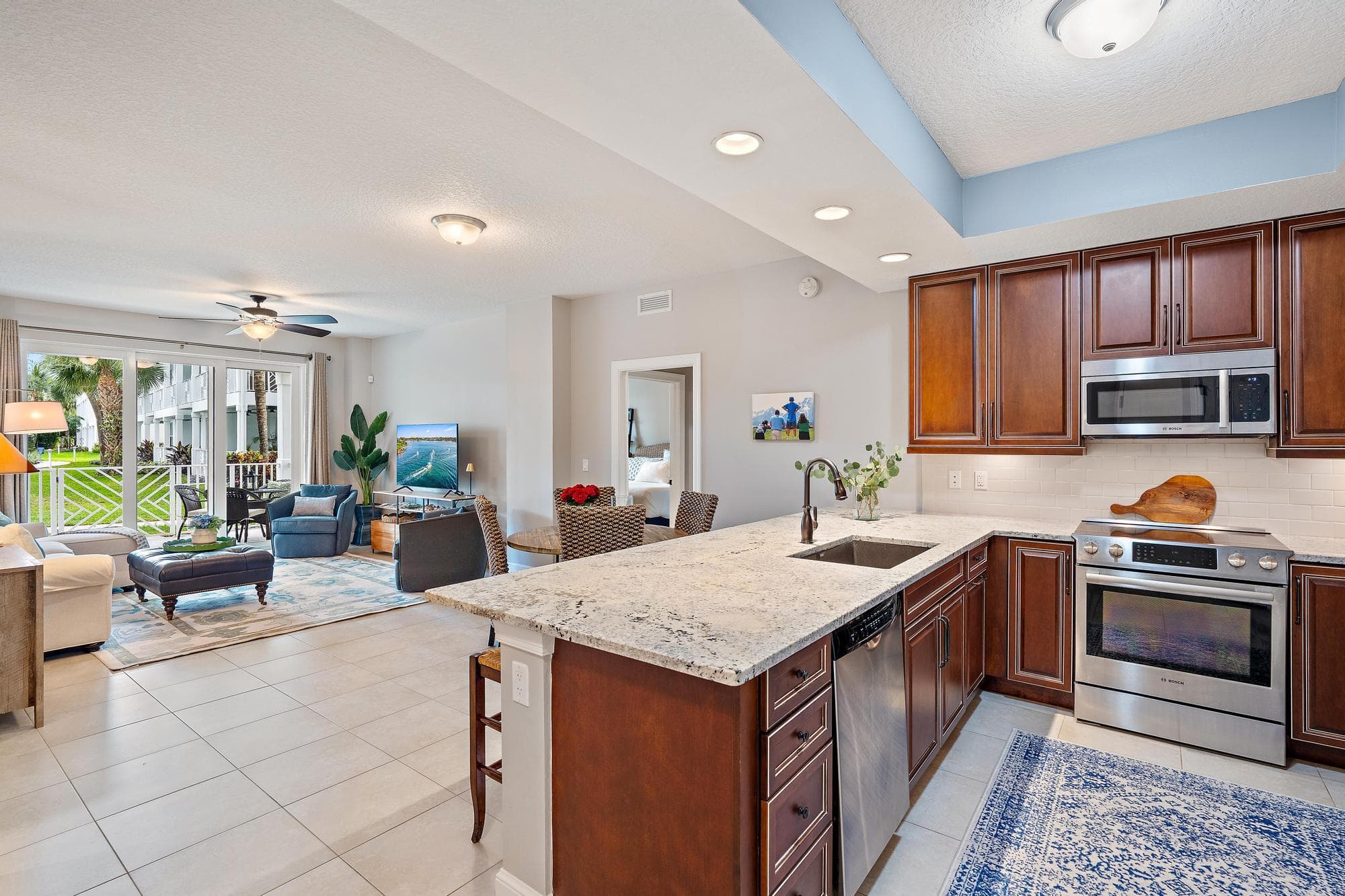 814 Bay Colony Drive S, Juno Beach, FL 33408 — photo 2 of 32