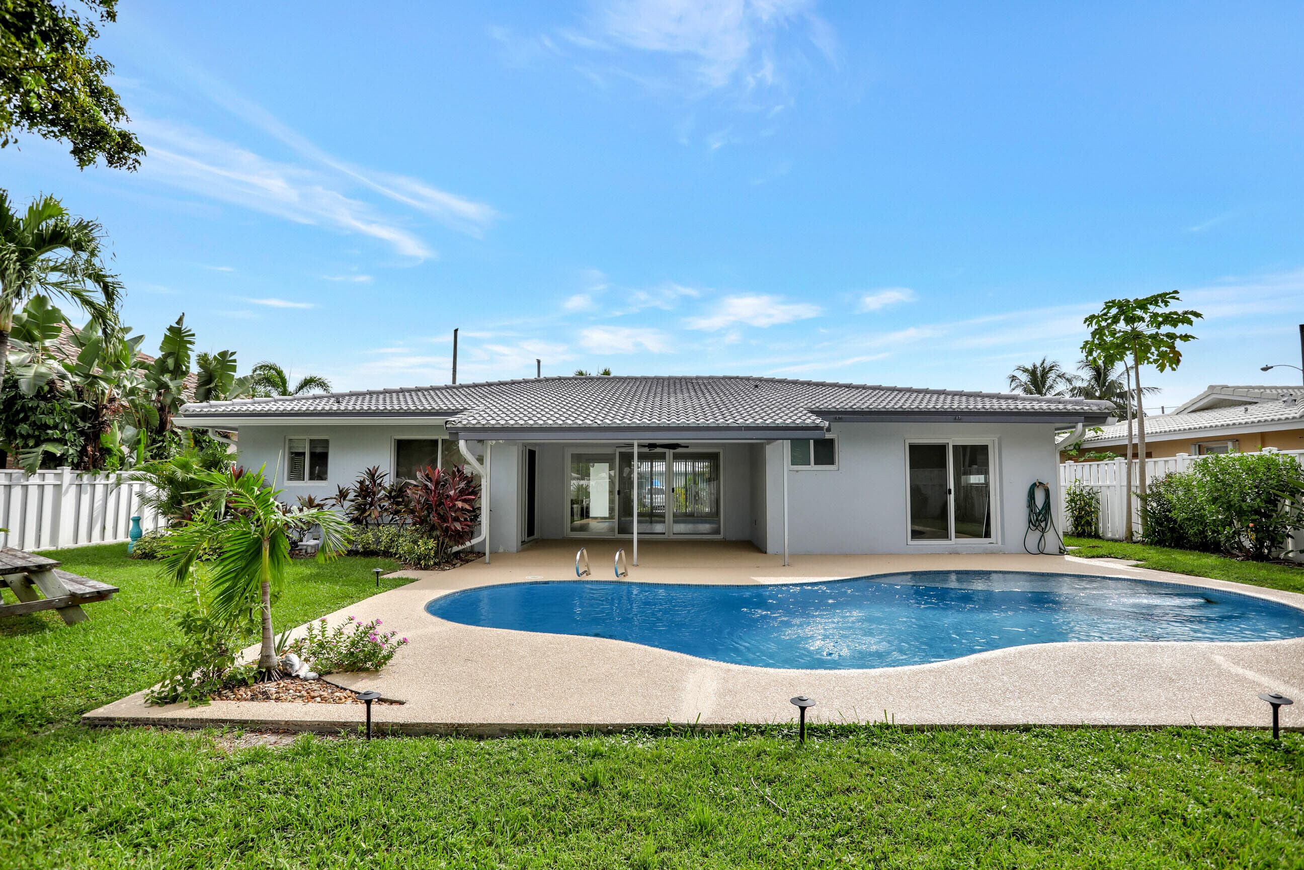 421 SE 5 Terrace, Pompano Beach, FL 33060 — photo 3 of 51