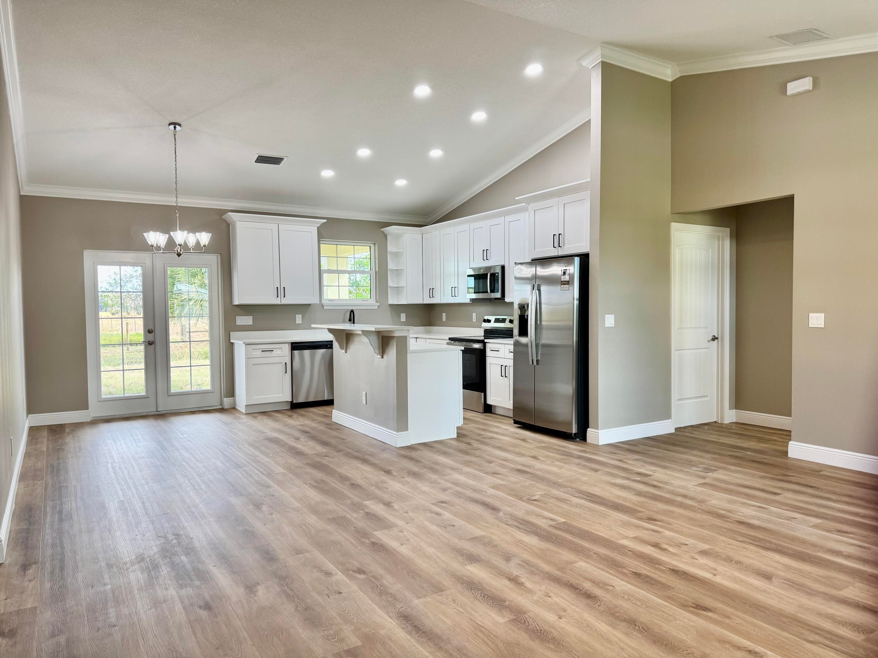 5007 SE 42nd Street, Okeechobee, FL 34974 — photo 5 of 36