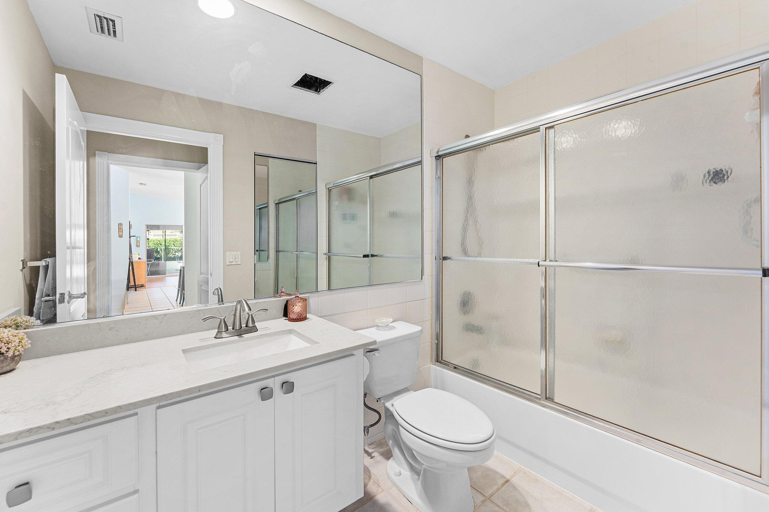 2841 Livingston Lane, West Palm Beach, FL 33411 — photo 13 of 43