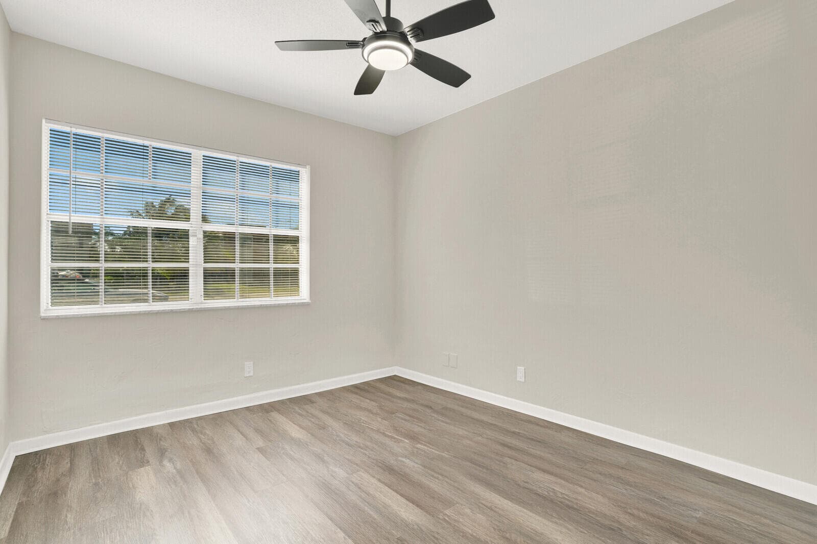 299 SW 7th Street 1040, Boca Raton, FL 33432 — photo 15 of 32