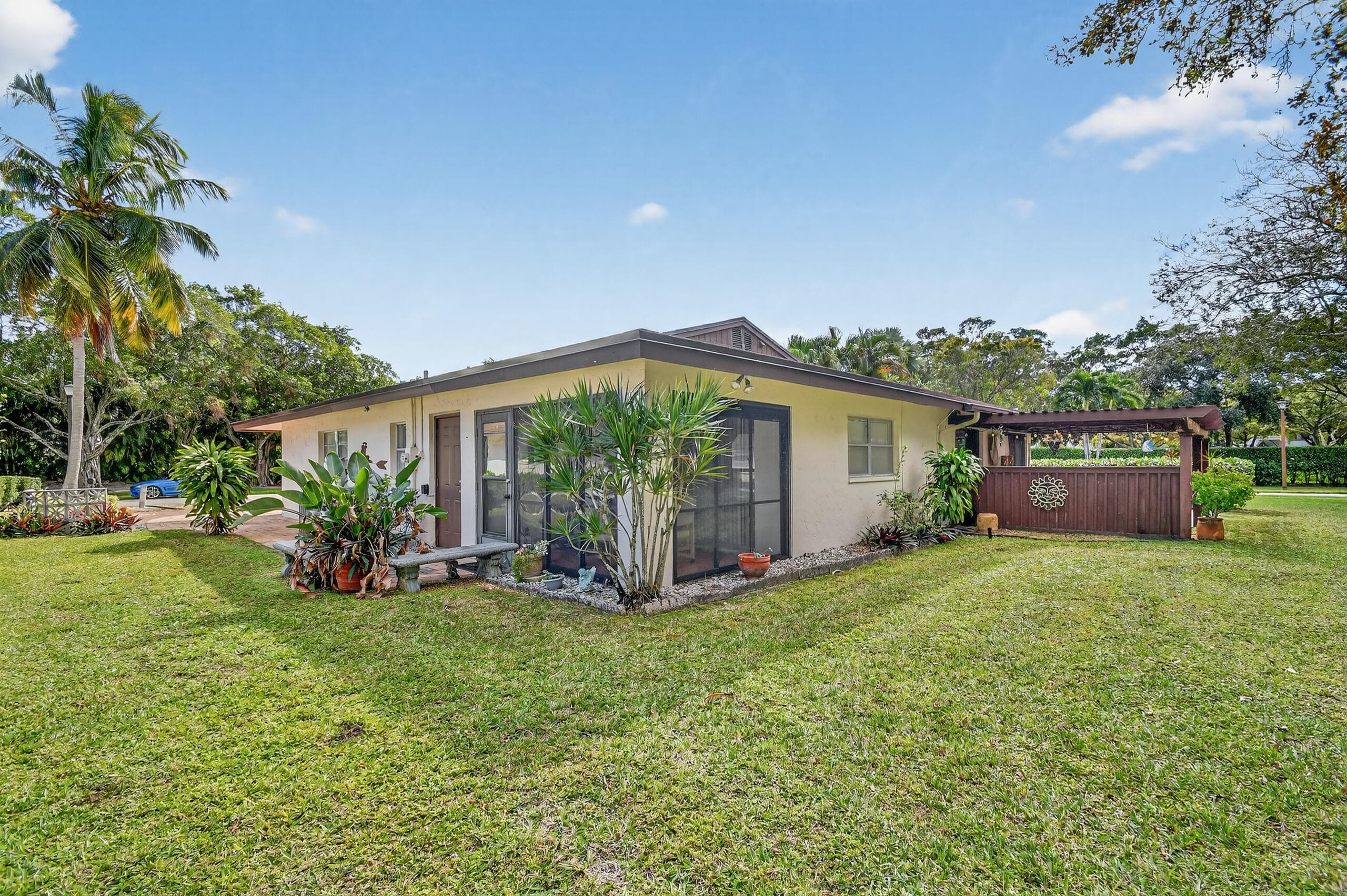 5199 Rose Hill Drive, Boynton Beach, FL 33437 — photo 3 of 54