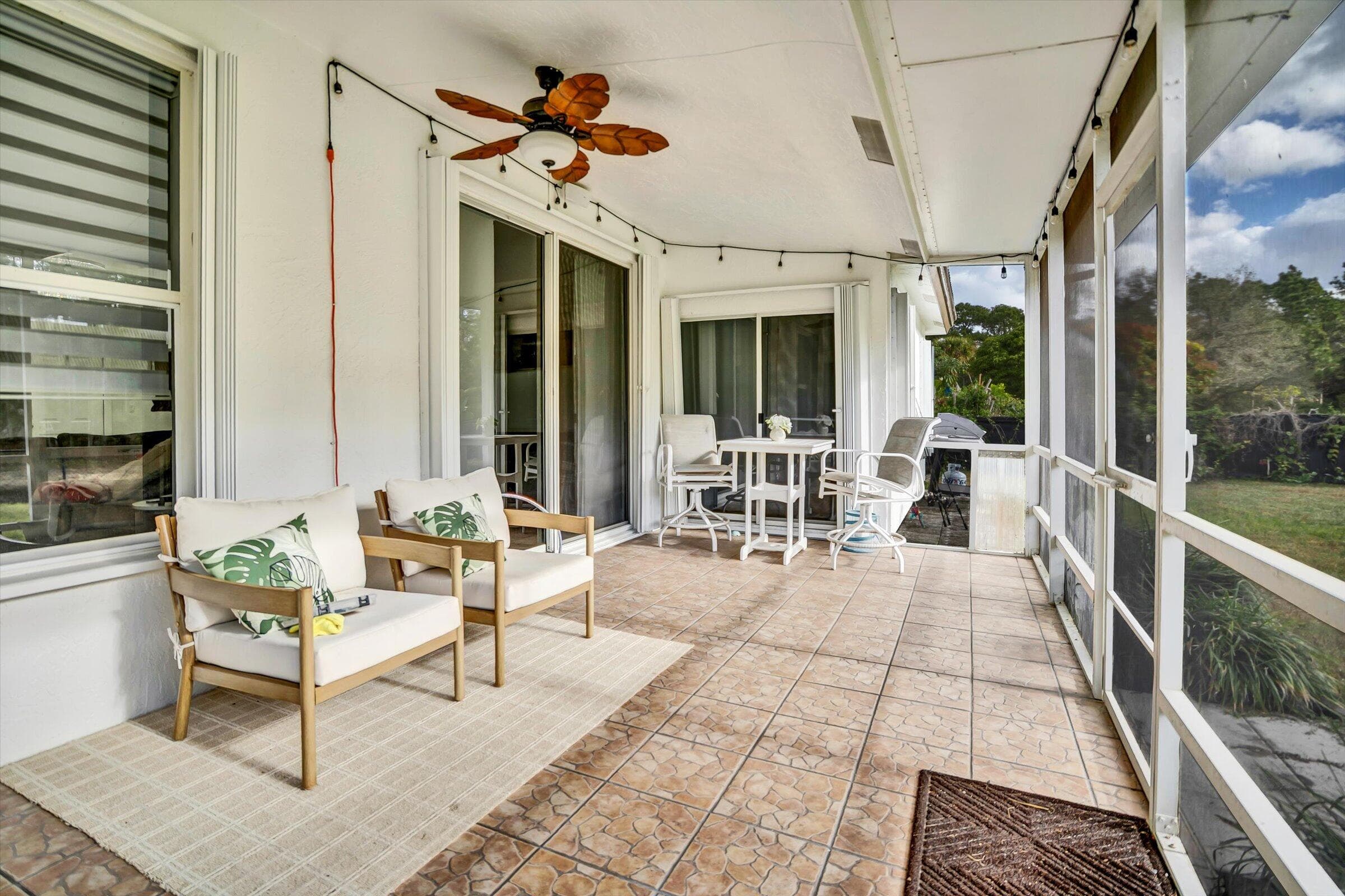 112 Cocoplum Circle, Royal Palm Beach, FL 33411 — photo 13 of 36
