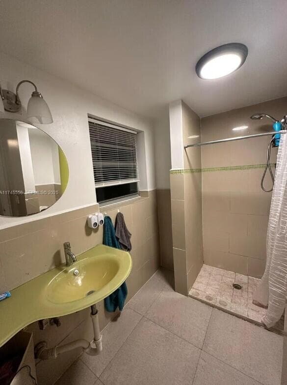 7025 Rue Granville, Miami Beach, FL 33141 — photo 12 of 14