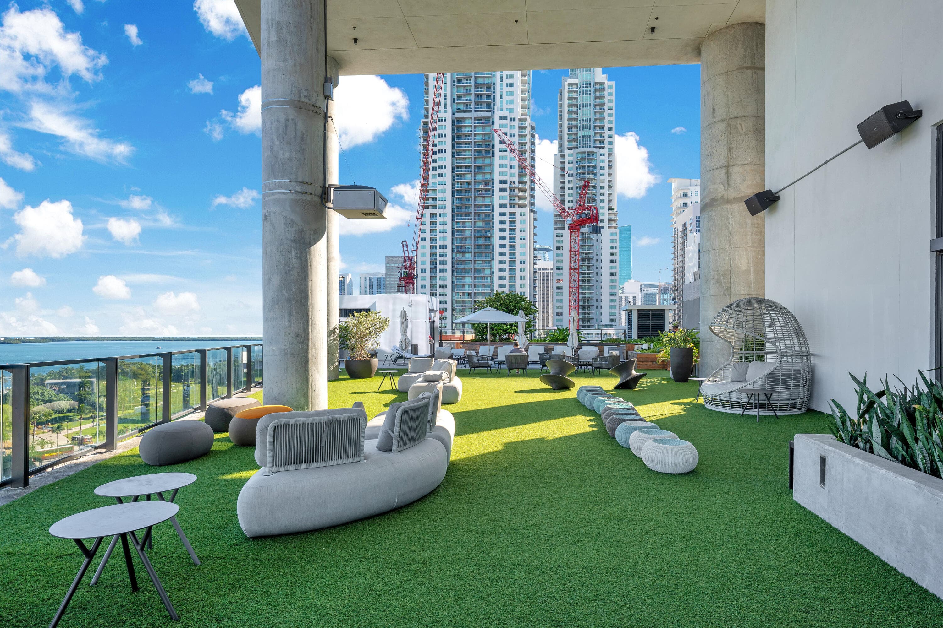 398 NE 5th Street 2403, Miami, FL 33132 — photo 18 of 33