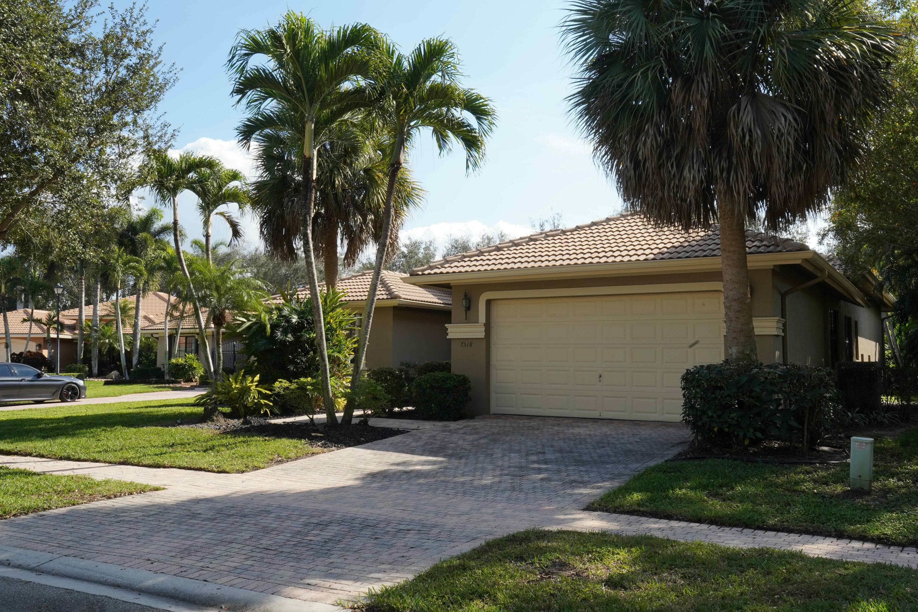 7518 Via Grande, Boynton Beach, FL 33437 — photo 6 of 37