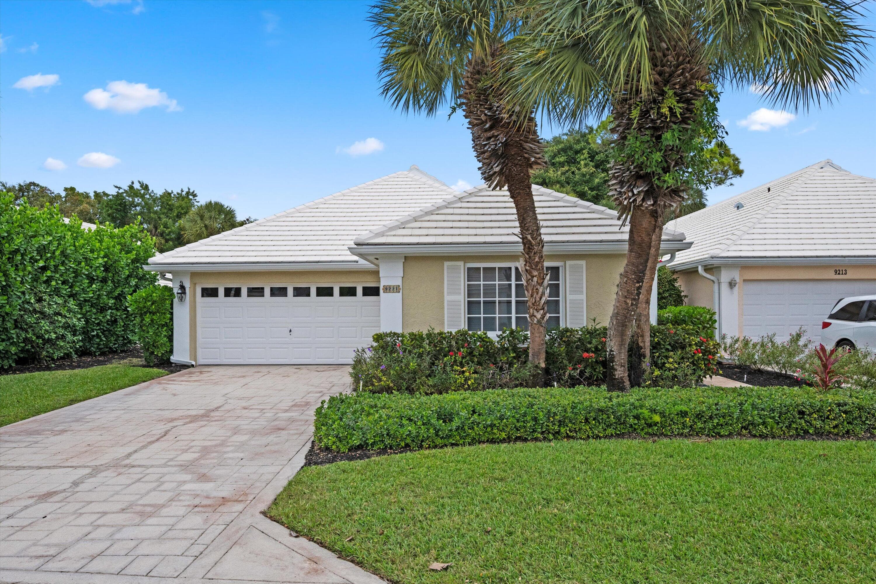 9221 Heathridge Drive, West Palm Beach, FL 33411 — photo 3 of 42