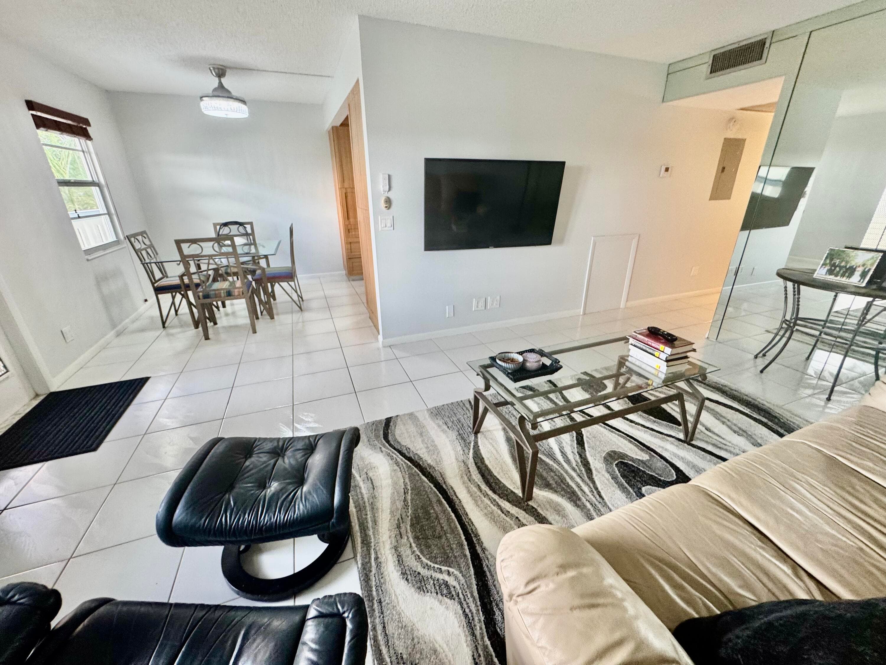 4063 Yarmouth D, Boca Raton, FL 33434 — photo 2 of 27