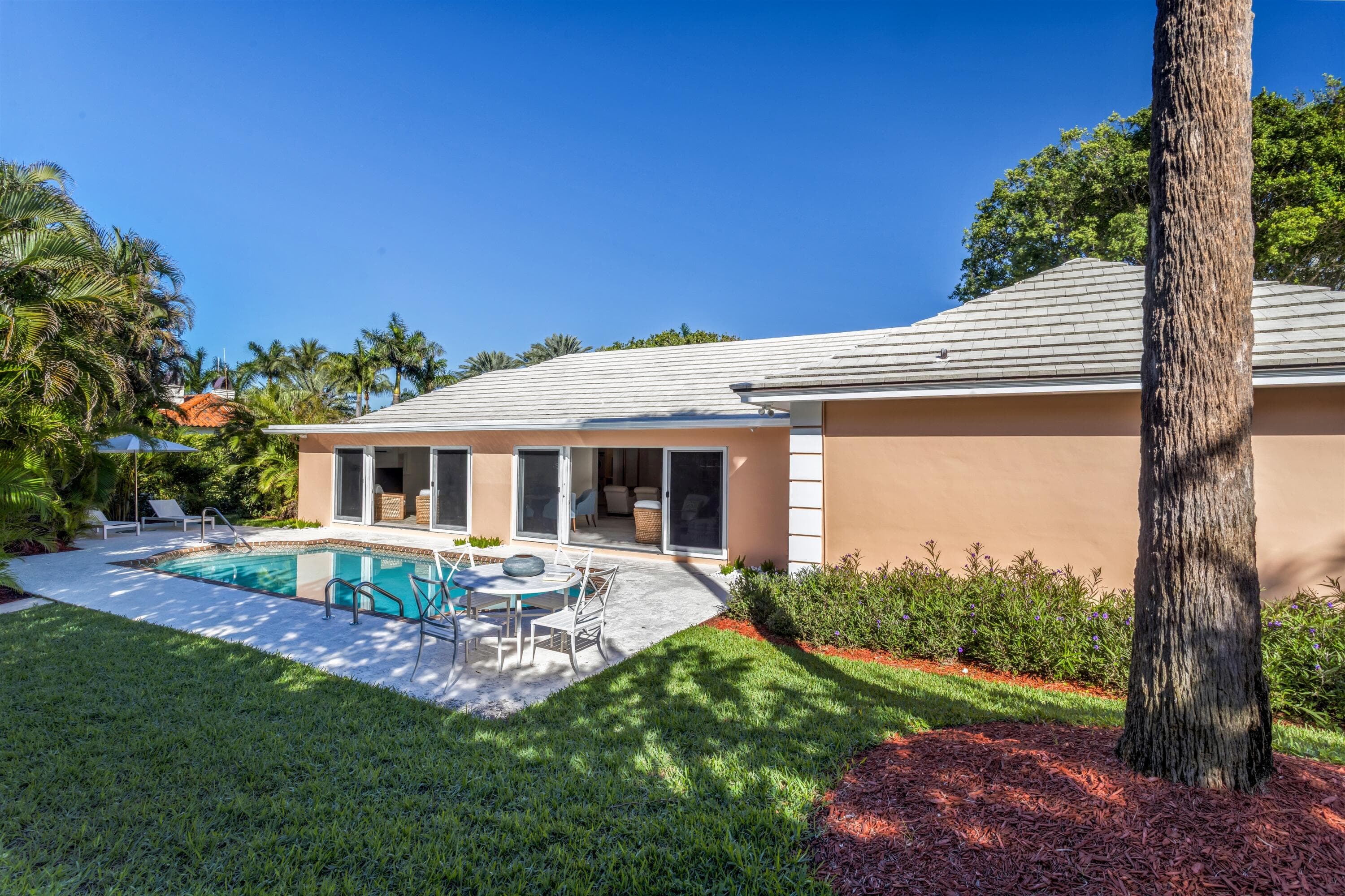124 Woodbridge Road, Palm Beach, FL 33480 — photo 31 of 45