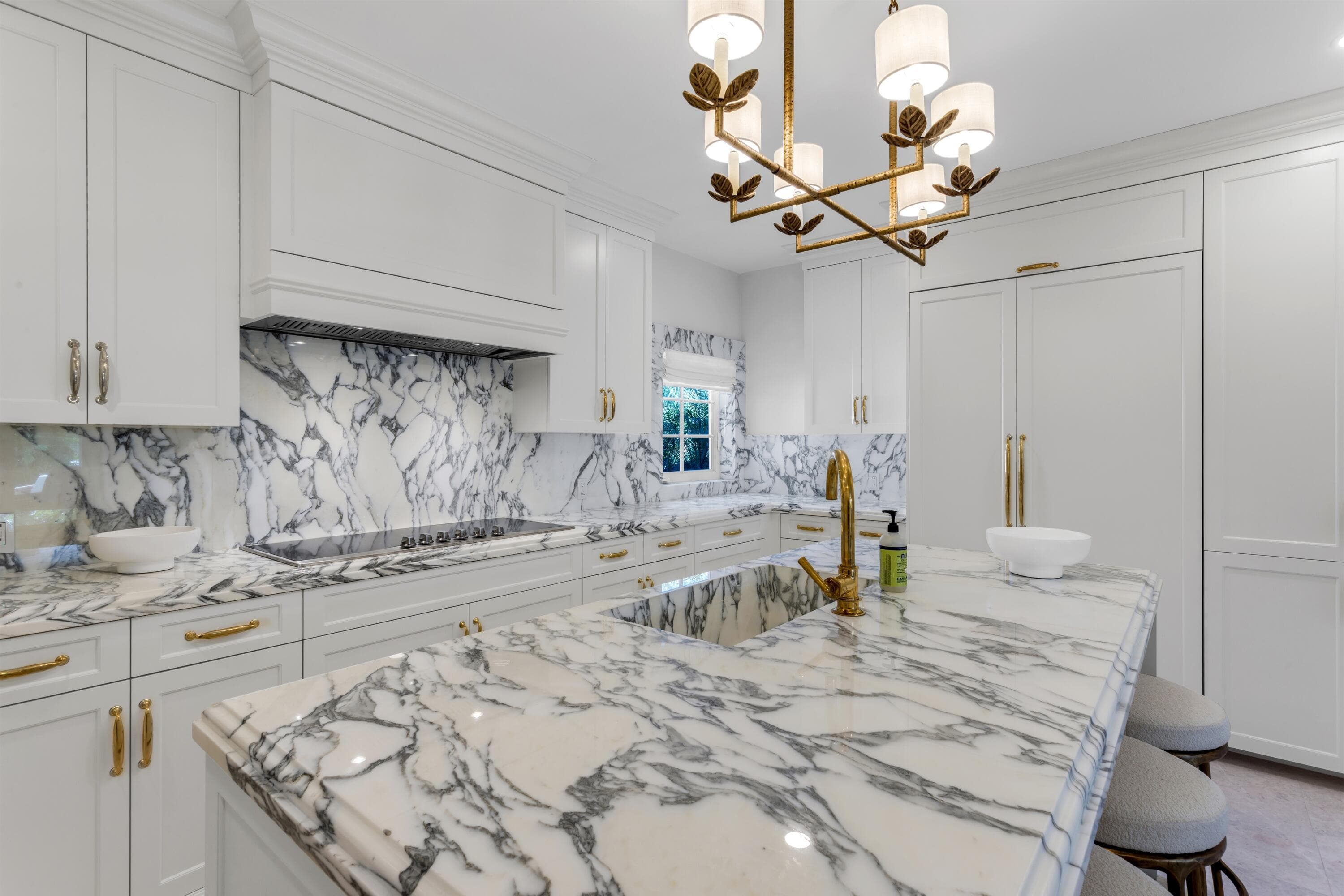 124 Woodbridge Road, Palm Beach, FL 33480 — photo 14 of 45