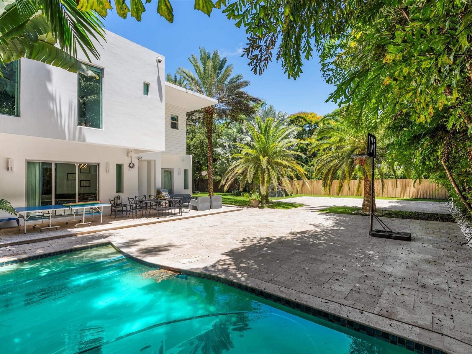 3917 S Le Jeune Road, Miami, FL 33146 — photo 15 of 91