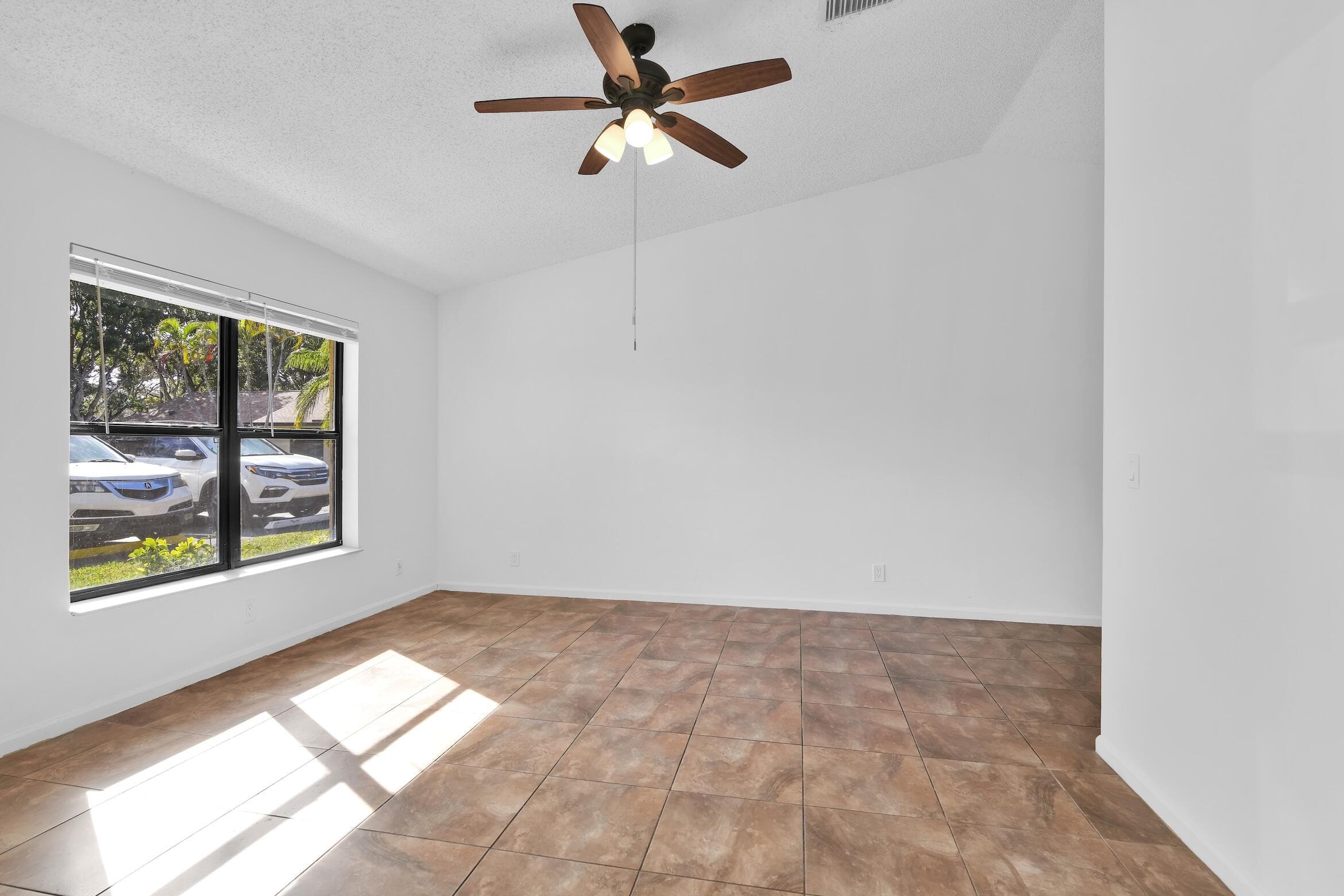66 Via De Casas Norte 66, Boynton Beach, FL 33426 — photo 9 of 37