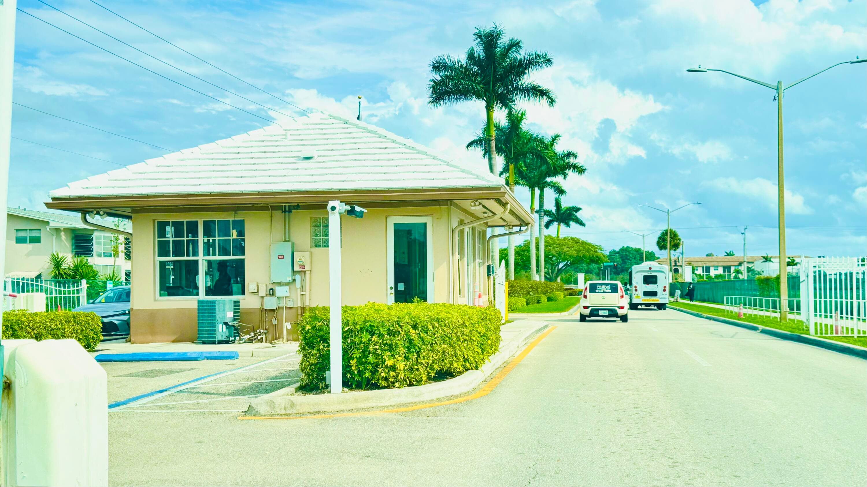 164 Kent J, West Palm Beach, FL 33417 — photo 3 of 39