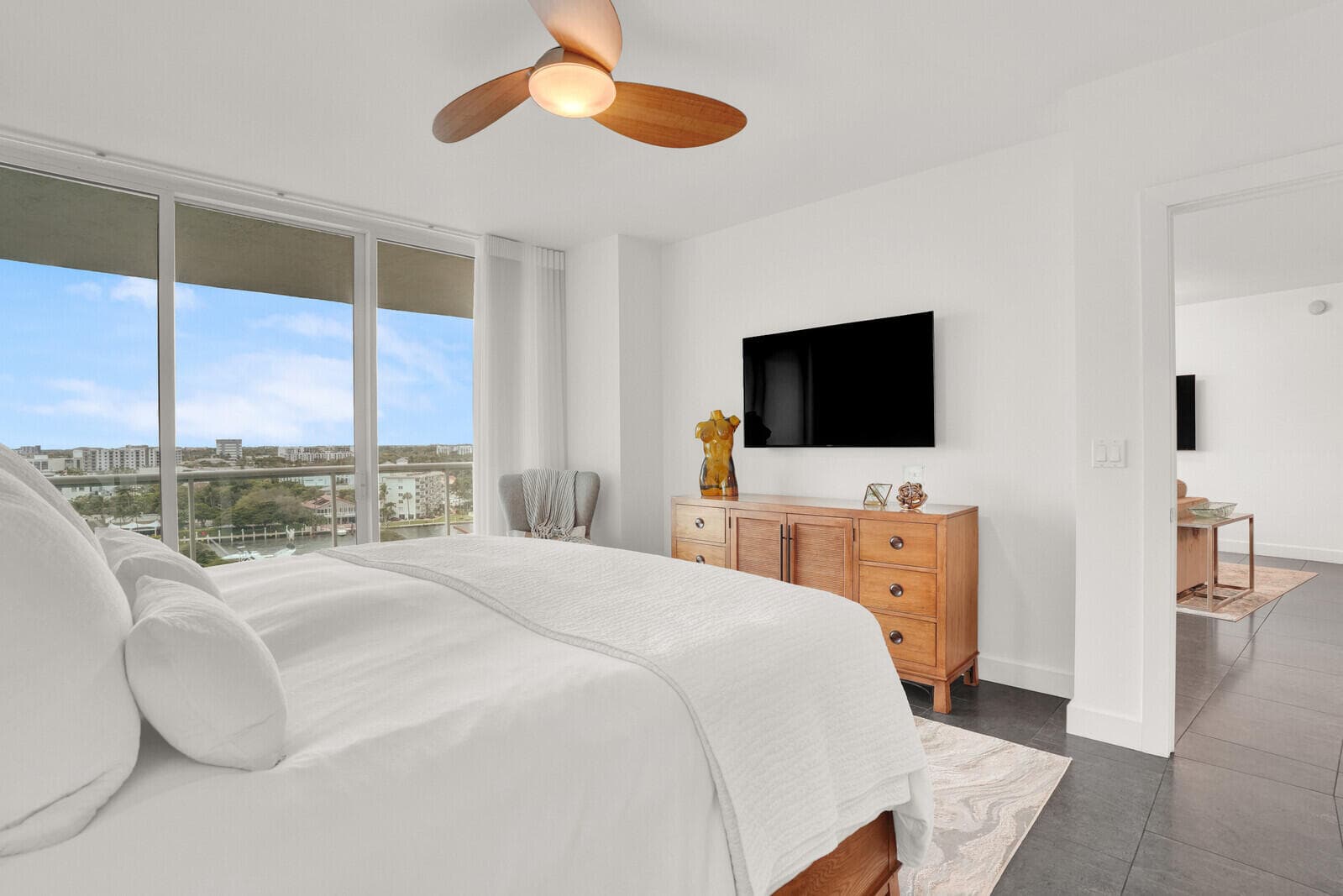 1 N Ocean Boulevard 812, Pompano Beach, FL 33062 — photo 25 of 47