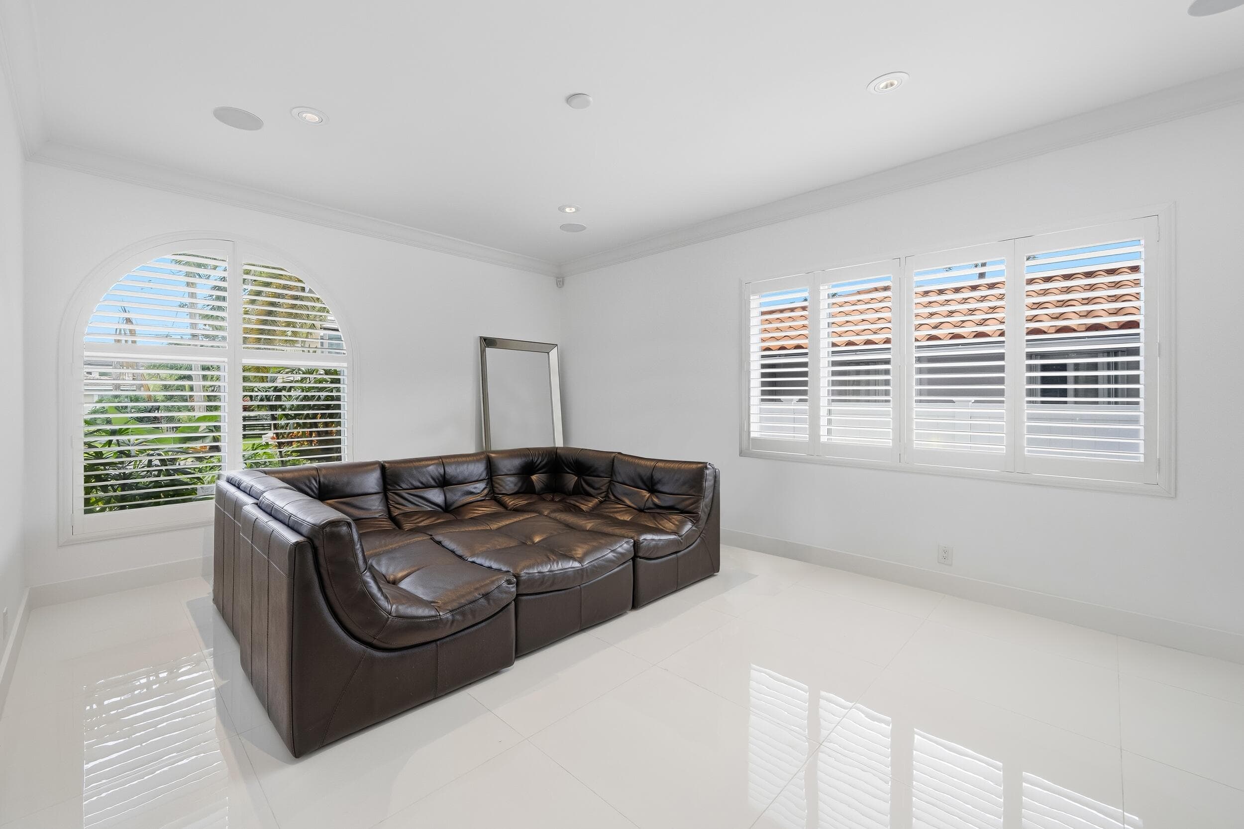 16430 NE 30th Avenue, North Miami Beach, FL 33160 — photo 48 of 68