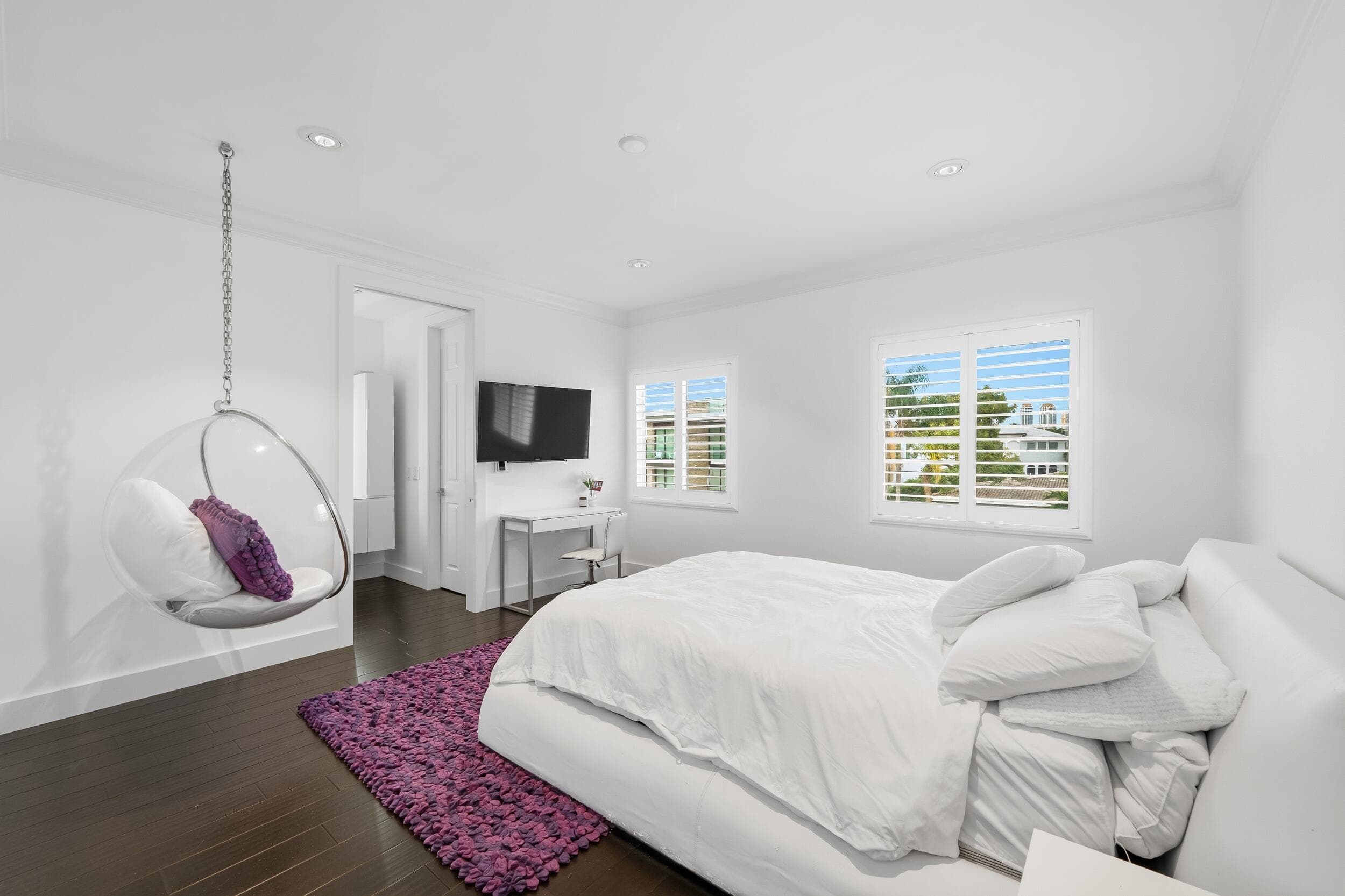 16430 NE 30th Avenue, North Miami Beach, FL 33160 — photo 38 of 68