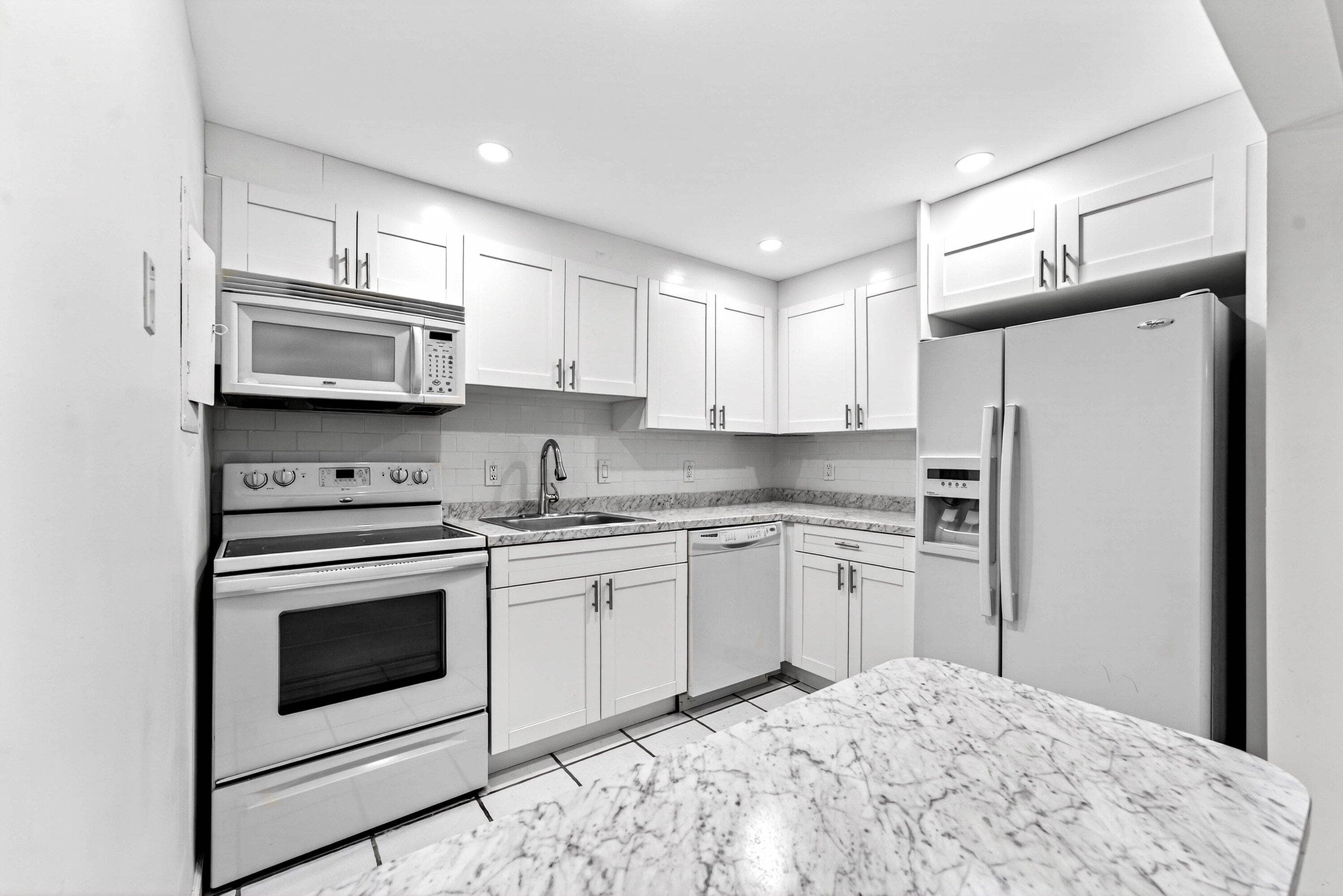 1681 NW 70th Avenue 102, Plantation, FL 33313 — photo 8 of 38