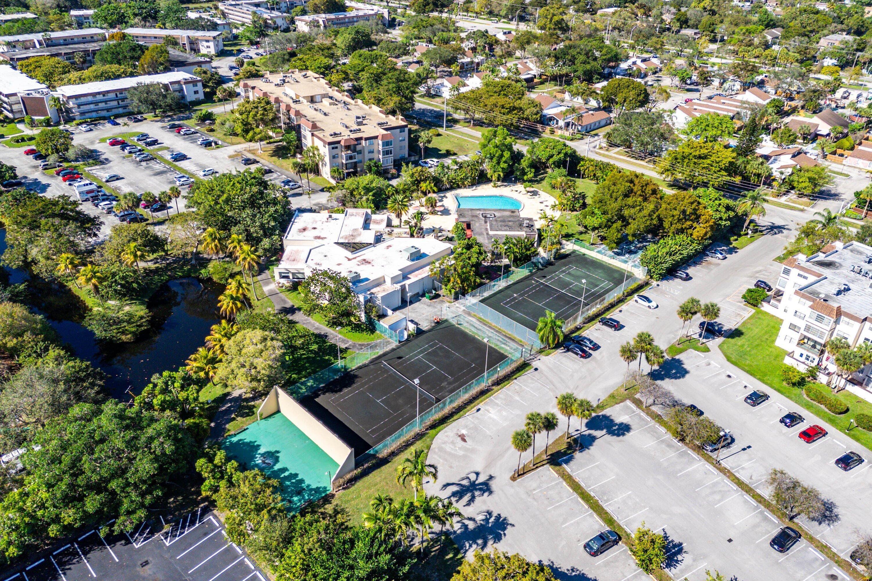 1681 NW 70th Avenue 102, Plantation, FL 33313 — photo 34 of 38