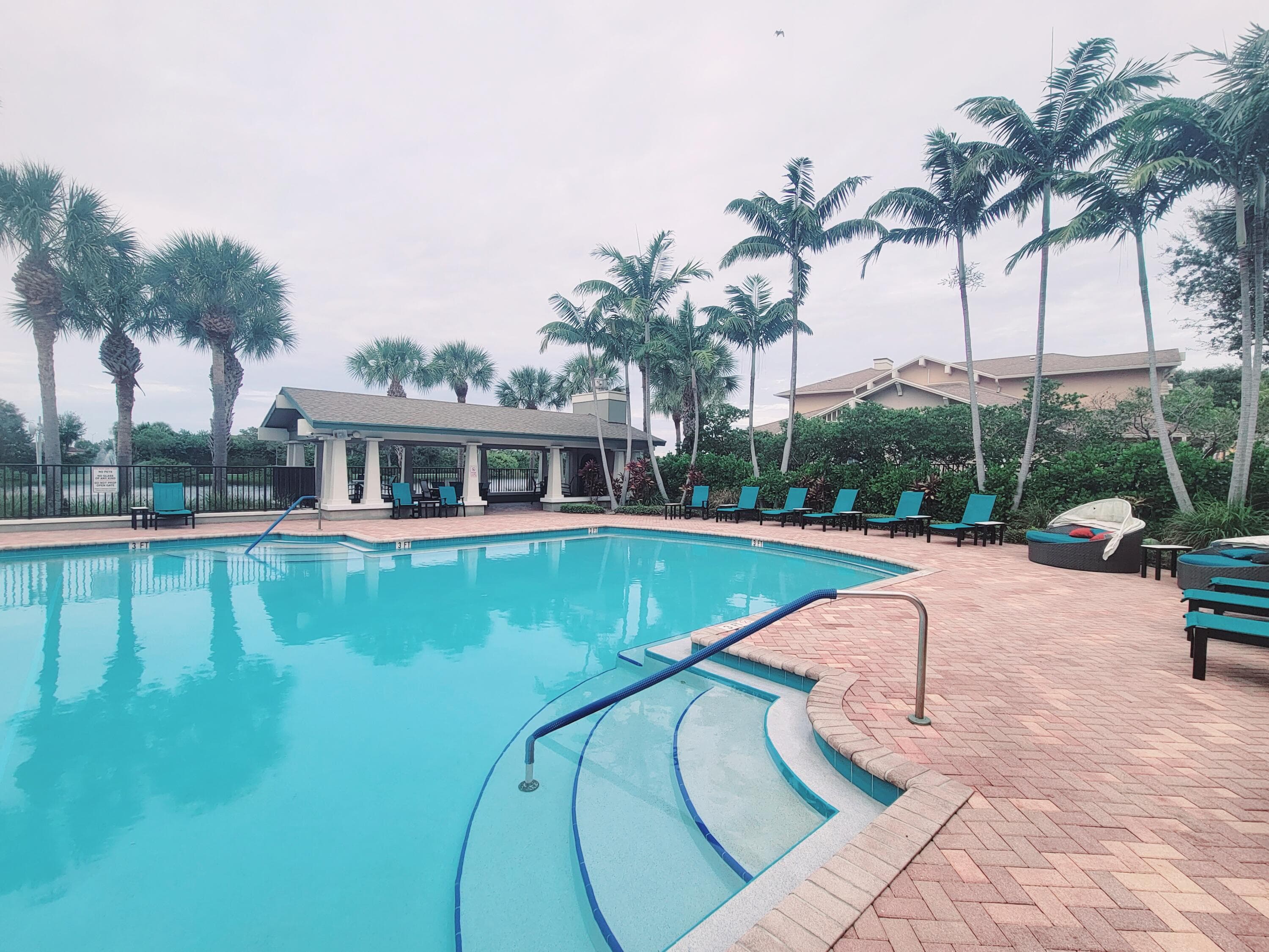 750 Millbrae Court 5, West Palm Beach, FL 33401 — photo 4 of 60