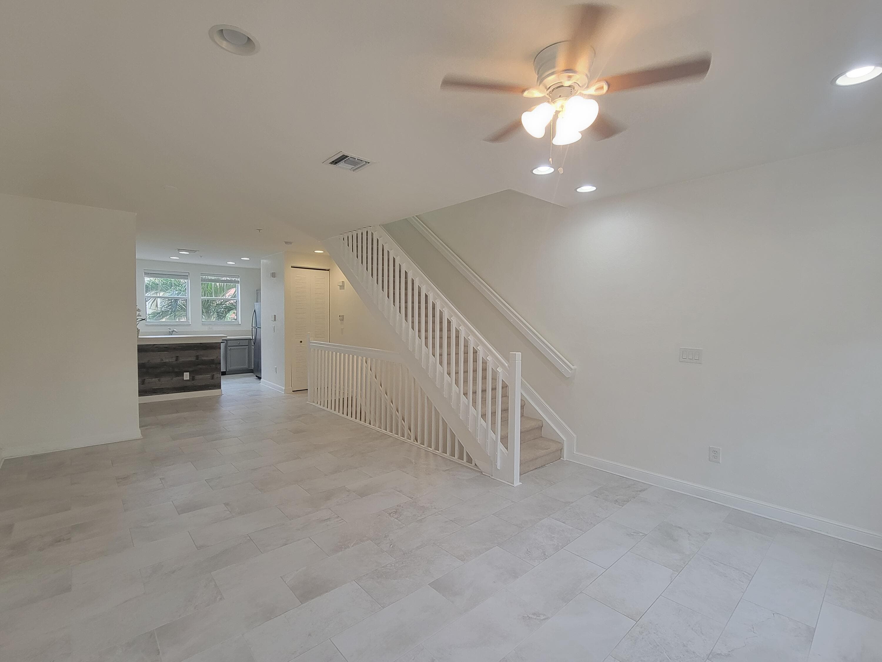 750 Millbrae Court 5, West Palm Beach, FL 33401 — photo 21 of 60