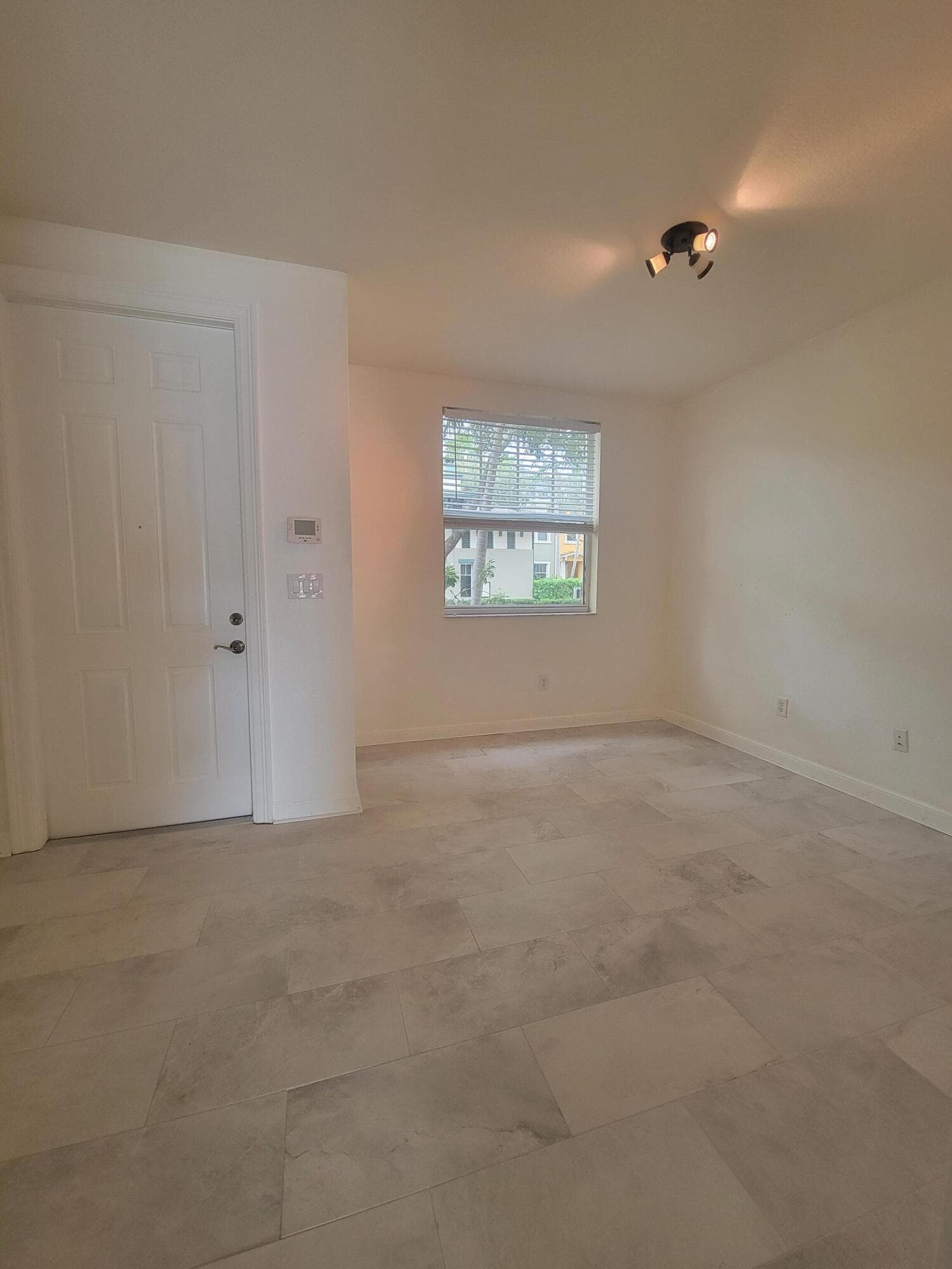 750 Millbrae Court 5, West Palm Beach, FL 33401 — photo 38 of 60