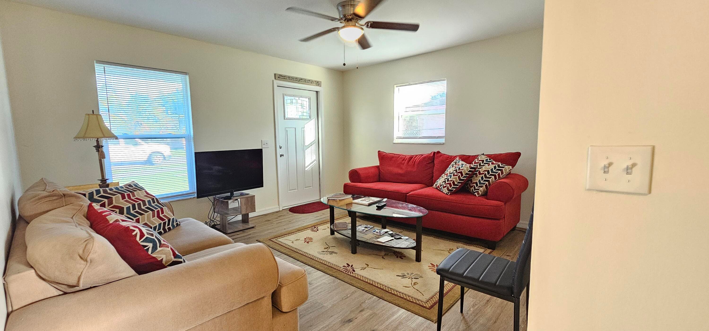 323 Seminole Court, Pahokee, FL 33476 — photo 4 of 15