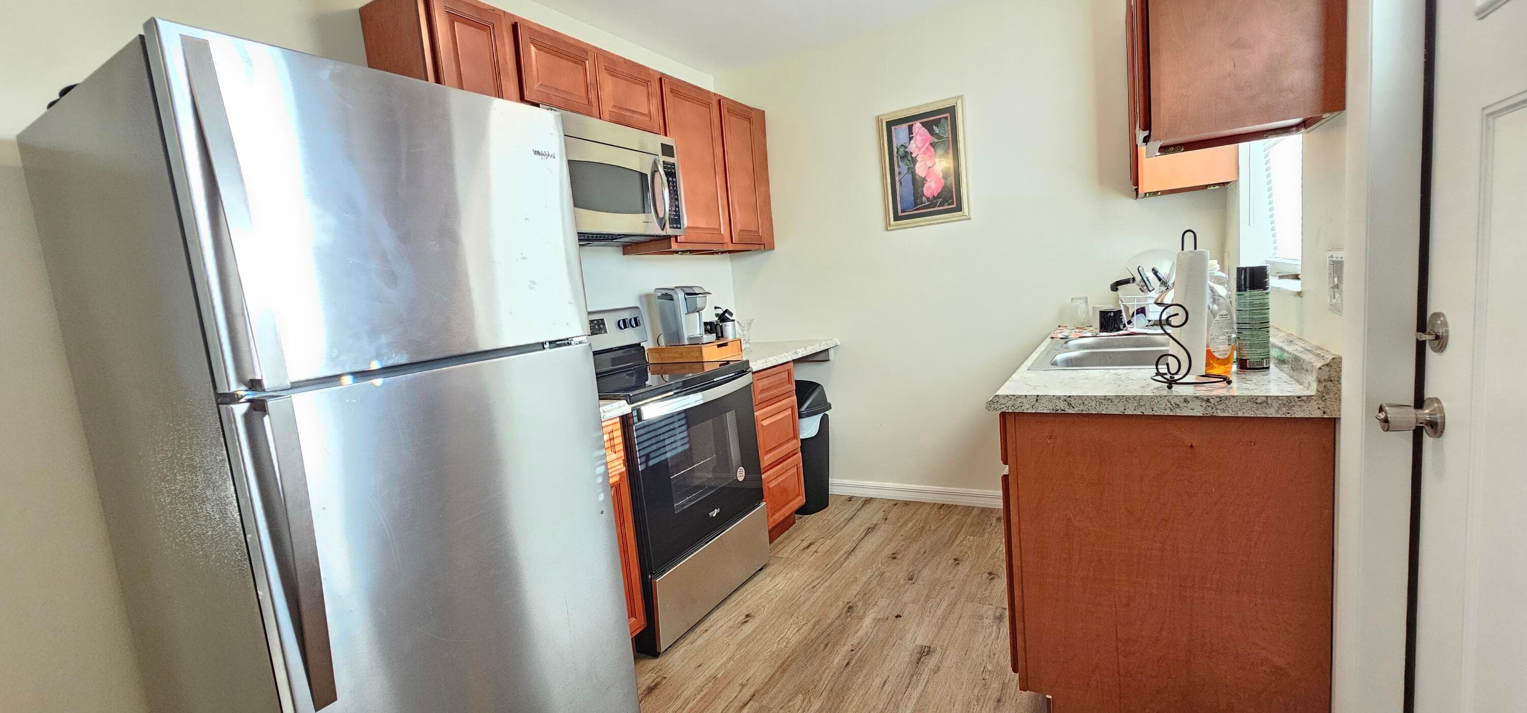 323 Seminole Court, Pahokee, FL 33476 — photo 5 of 15