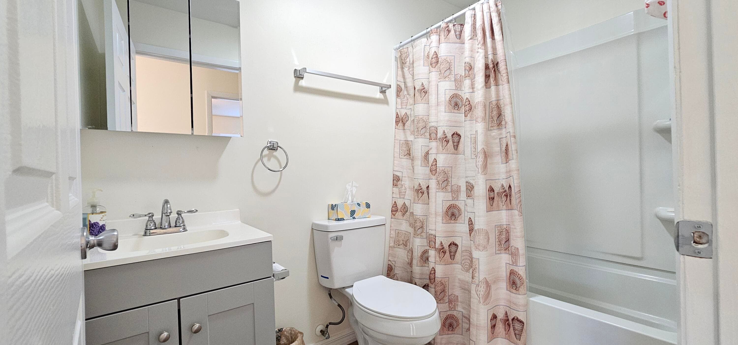 323 Seminole Court, Pahokee, FL 33476 — photo 10 of 15