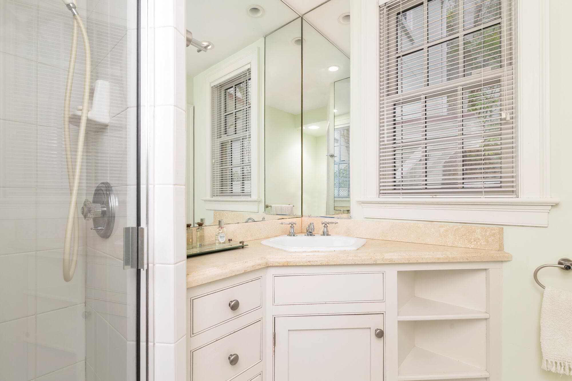 224 Phipps, Palm Beach, FL 33480 — photo 10 of 29